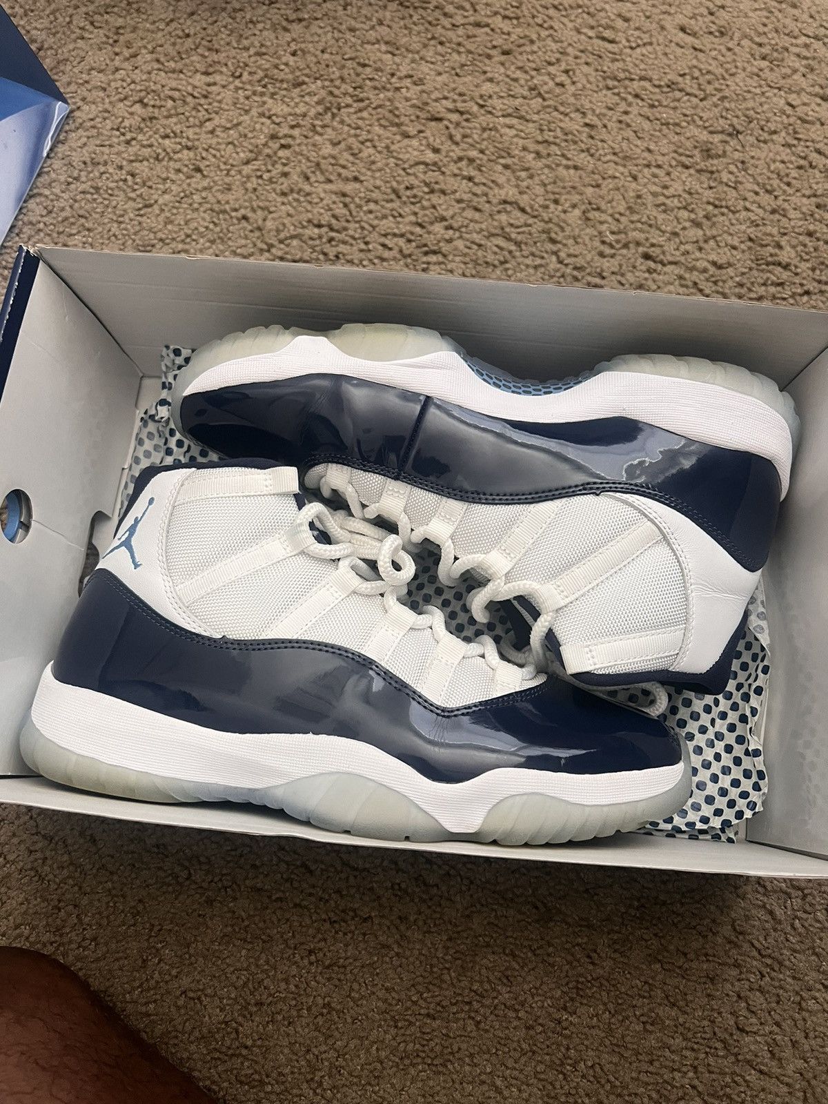 Jordan Brand Air jordan 11 win like 82’ Size US 11 / EU 44 - 2 Thumbnail