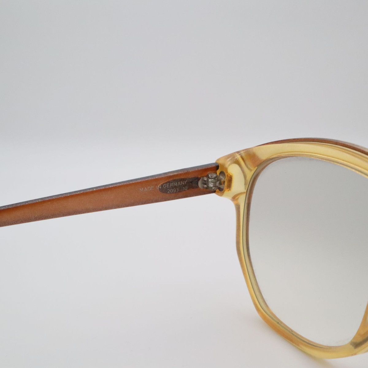 Dior Vintage Christian Dior 2093 Sunglasses Made In Germany 1980s Size ONE SIZE - 4 Thumbnail