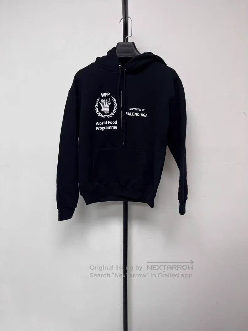 Balenciaga Balenciaga Solid Color Letter Print Sweatshirt Size US S / EU 44-46 / 1 - 1 Thumbnail