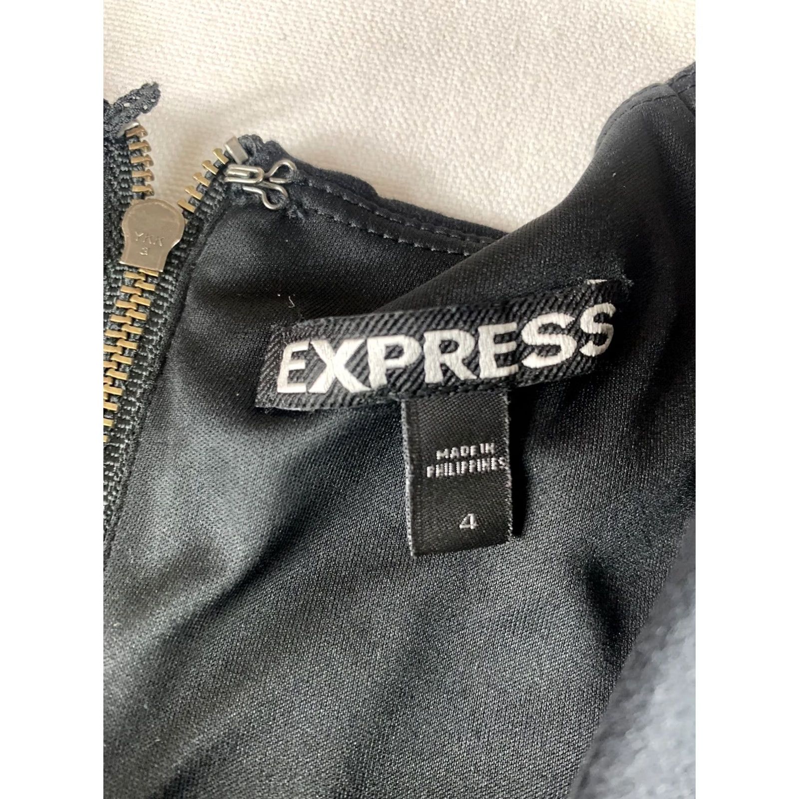 Express EXPRESS BLACK SHEATH DRESS RUFFLE WAIST WOMENS SIZE 4 SLEEVELESS Size S / US 4 / IT 40 - 4 Thumbnail