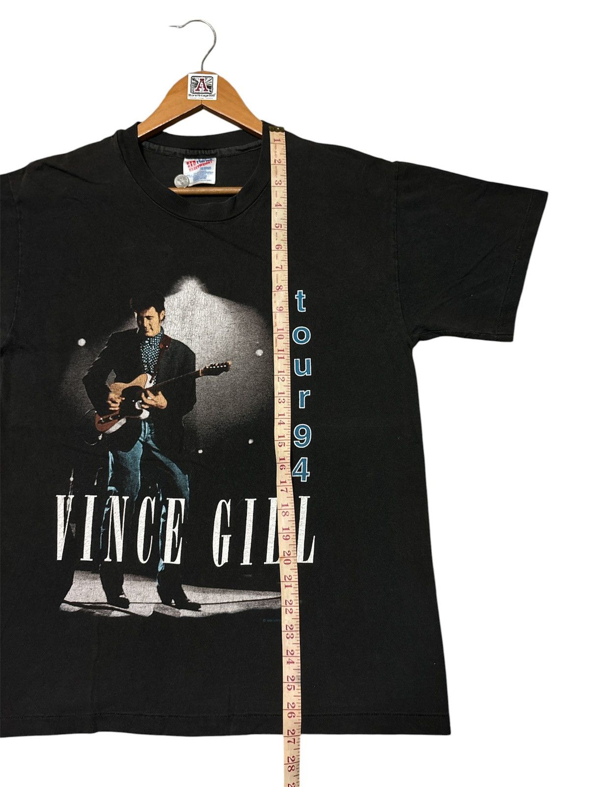 Band Tees ‼️RARE‼️VINTAGE 1994 VINCE GILL TOUR TSHIRT TEE💥 Size US M / EU 48-50 / 2 - 8 Thumbnail
