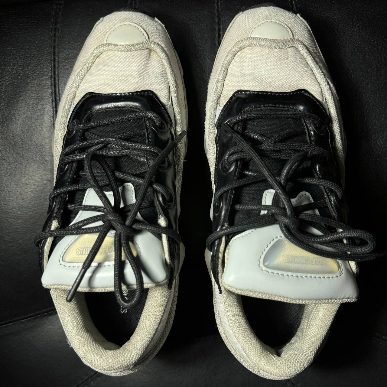 Adidas × Raf Simons 7us Adidas Raf Simons Ozweego Cream White Size US 7 / EU 40 - 7 Thumbnail
