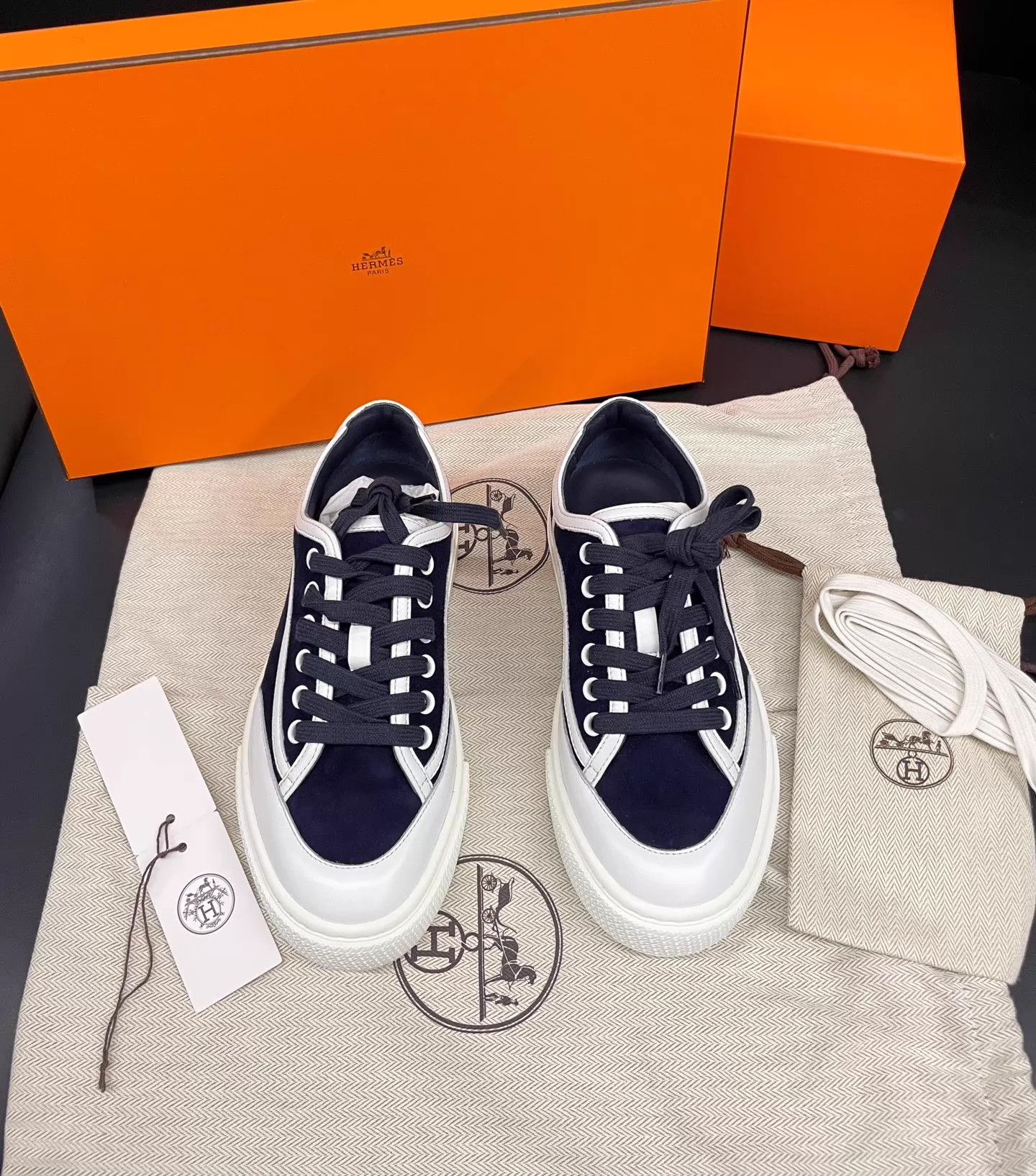 Hermes Hermes Women's RT Navy & White Low-Top Sneaker 35.5 Size US 5 / IT 35 - 1 Thumbnail
