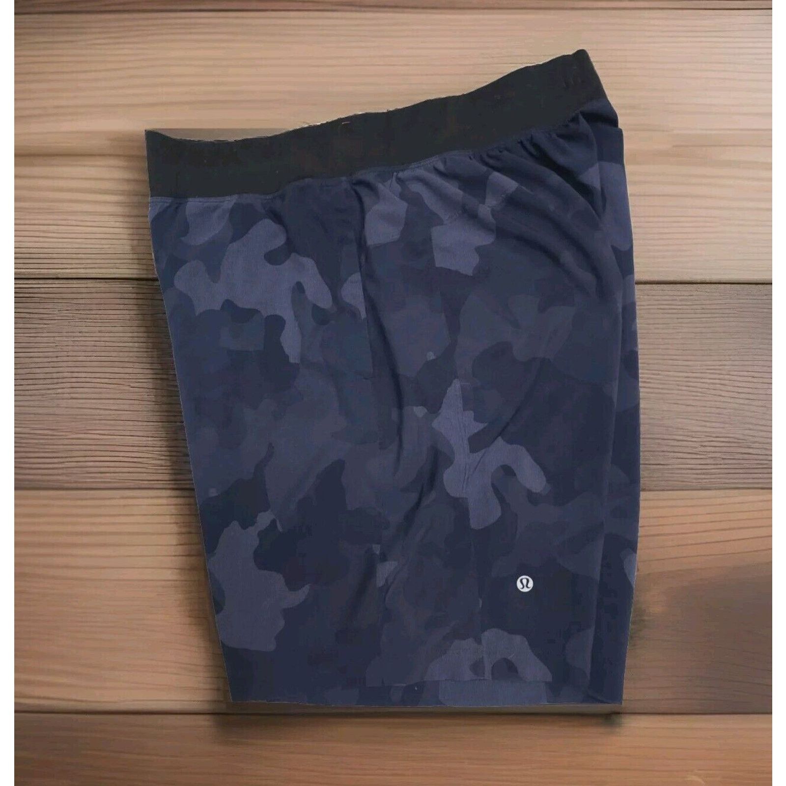 Lululemon Lululemon Mens Blue Linerless Camo Athletic Shorts EXCELLENT Size US 30 / EU 46 - 1 Thumbnail