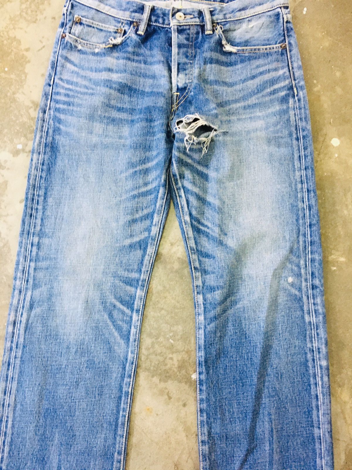 Japanese Brand W Craft Union Distressed Jeans (15) Size US 32 / EU 48 - 14 Thumbnail