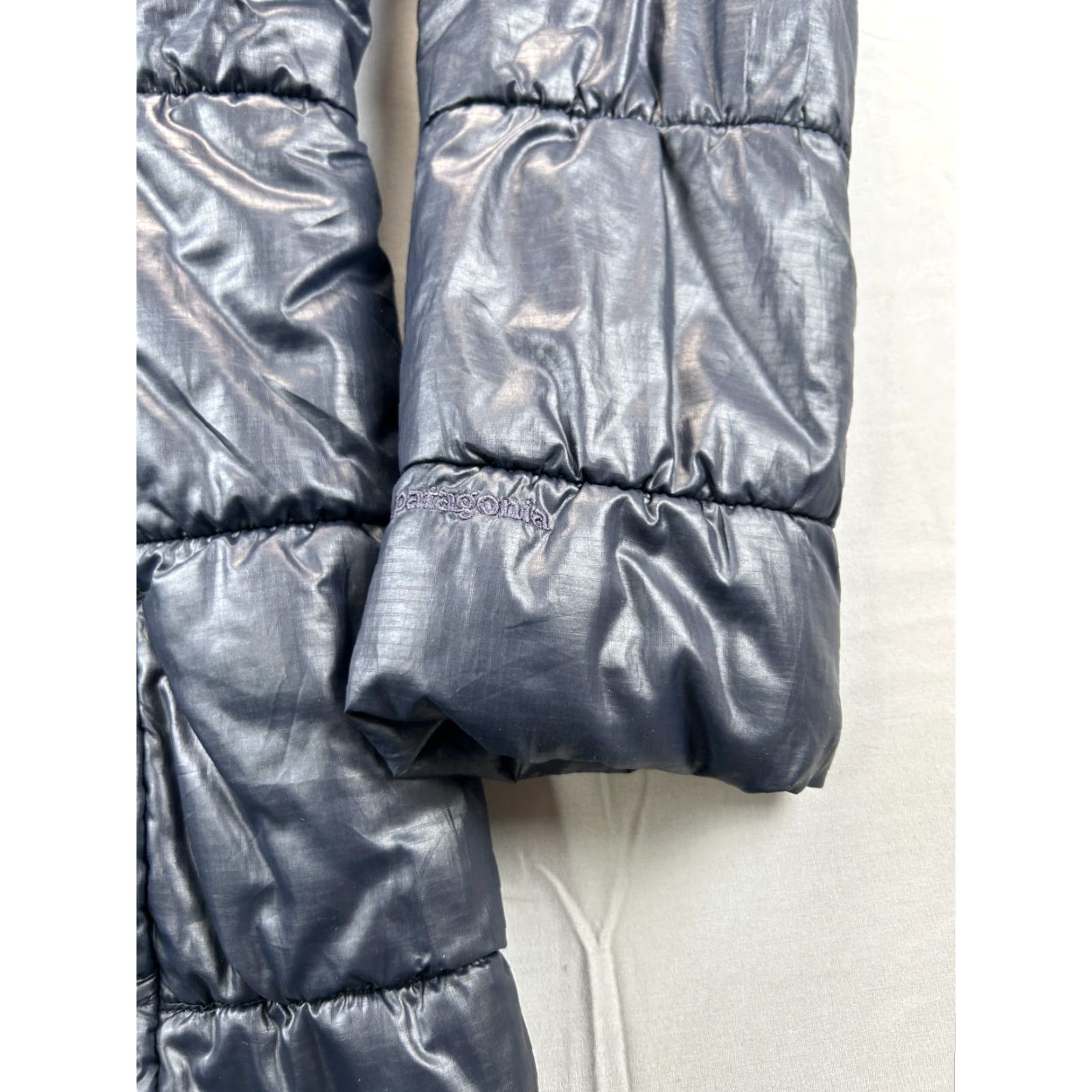 Patagonia Patagonia Jacket Women Long Puffer Coat XS Navy Hooded Winter Quilted Size XS / US 0-2 / IT 36-38 - 5 Thumbnail