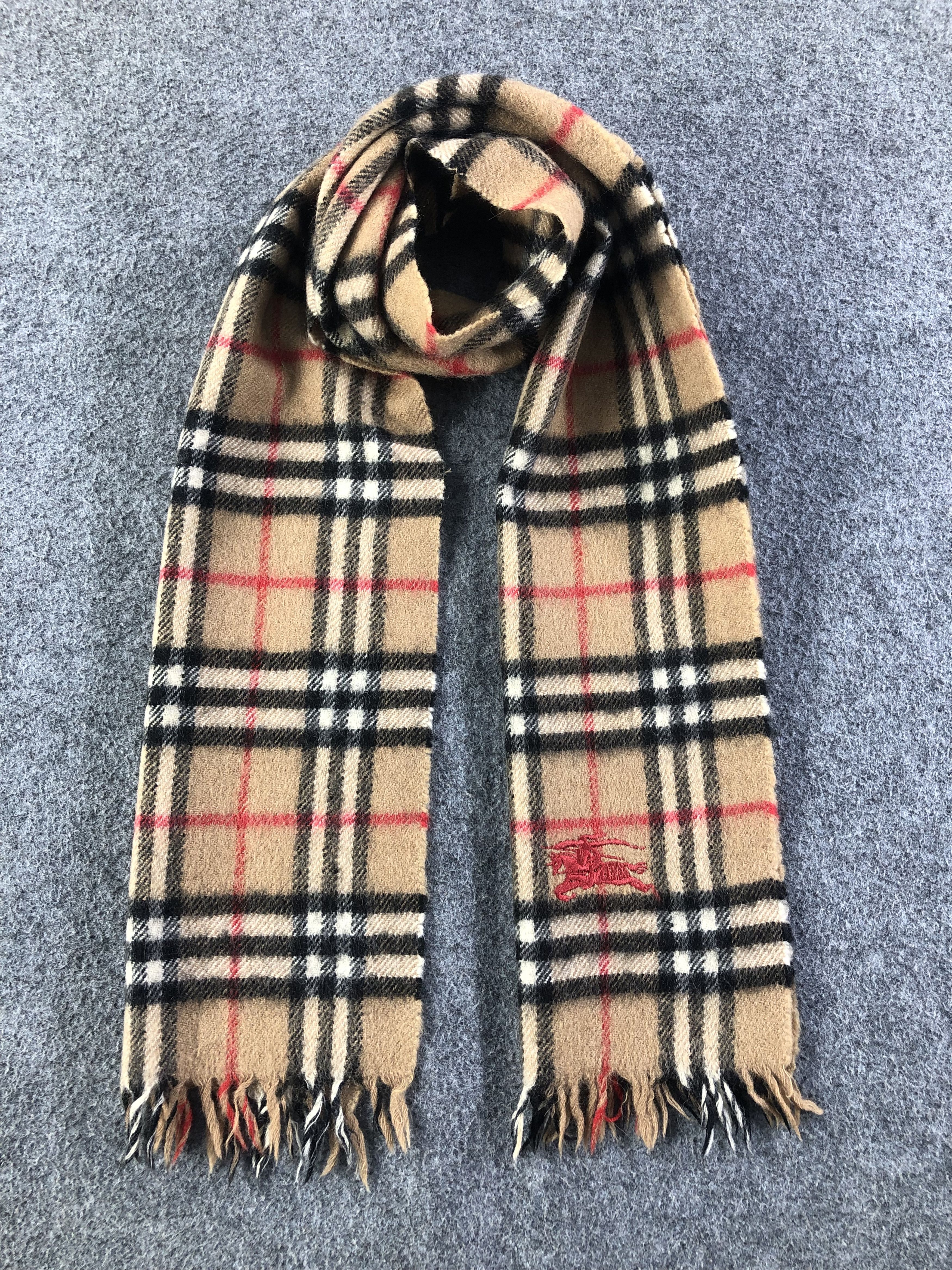 Burberry Vintage Burberrys Scarf / Muffler / Neckwear Size ONE SIZE - 1 Thumbnail