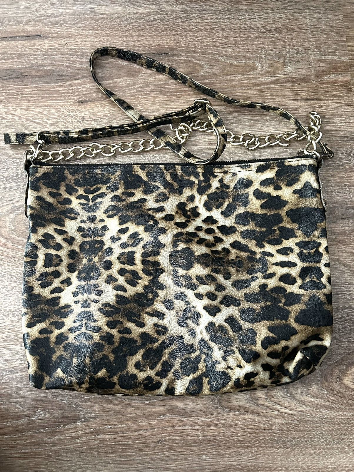 Other Vintage Leopard Print Clutch with Gold Chain Strap Size ONE SIZE - 4 Thumbnail