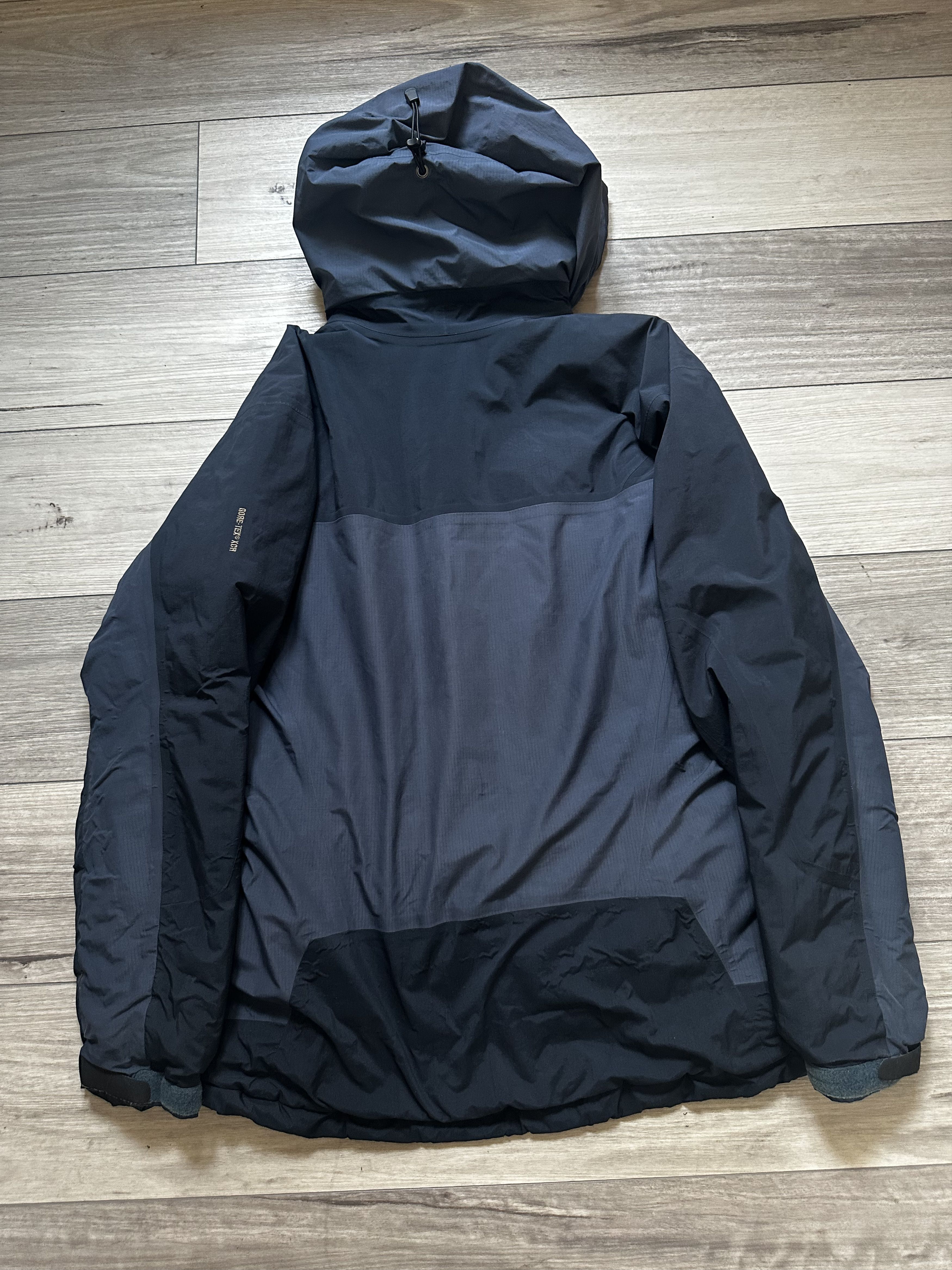 Arc'teryx Arc’teryx Fission SV Jacket Size US L / EU 52-54 / 3 - 5 Thumbnail