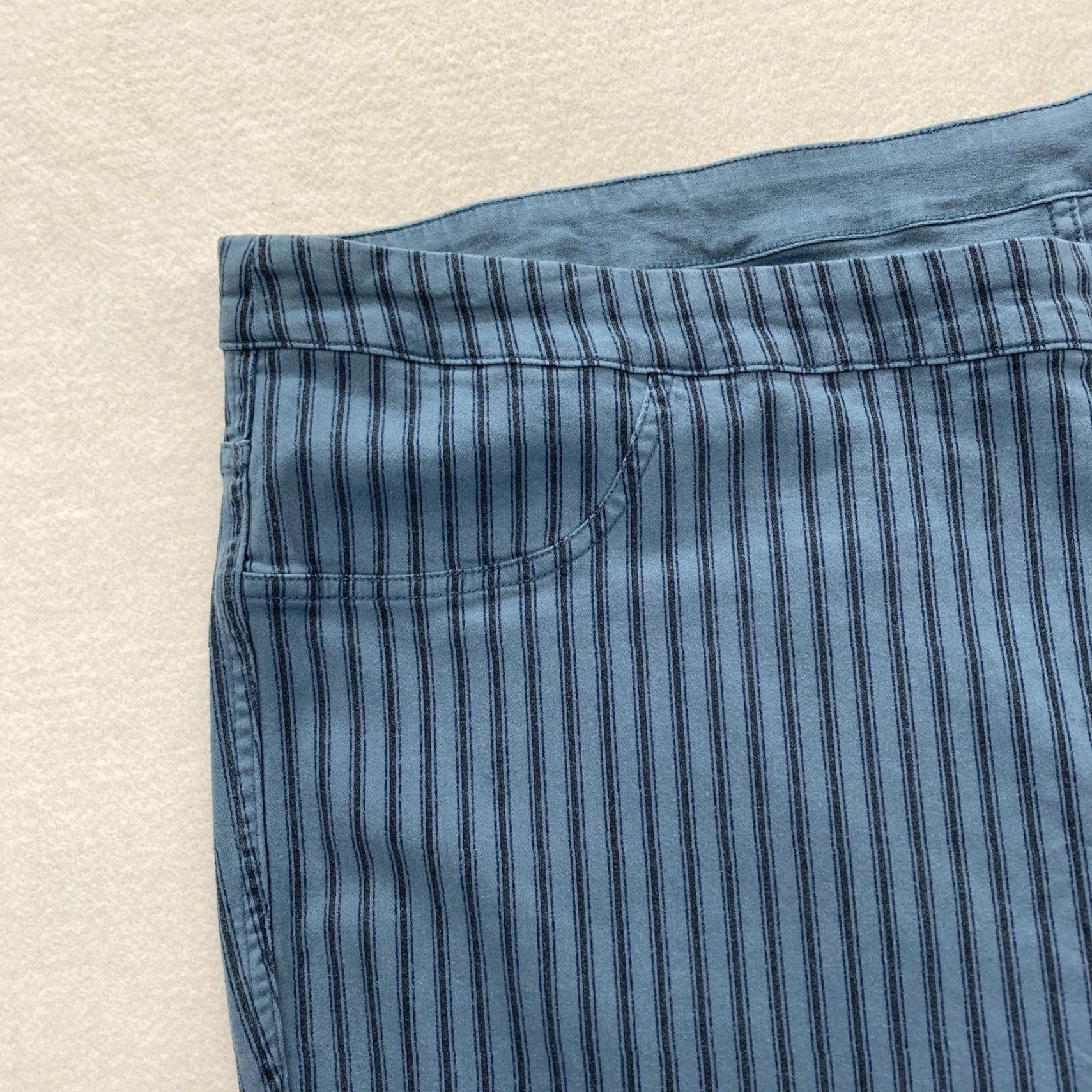 Denime DG2 Diane Gilman Jeans Women's Plus 24 Striped Denim Reversible Pull On NWT Blue Slim Skinny 5-Pocket Rise High Inseam 28 in Mens Womens Girls Size 34" / US 12 / IT 48 - 3 Thumbnail