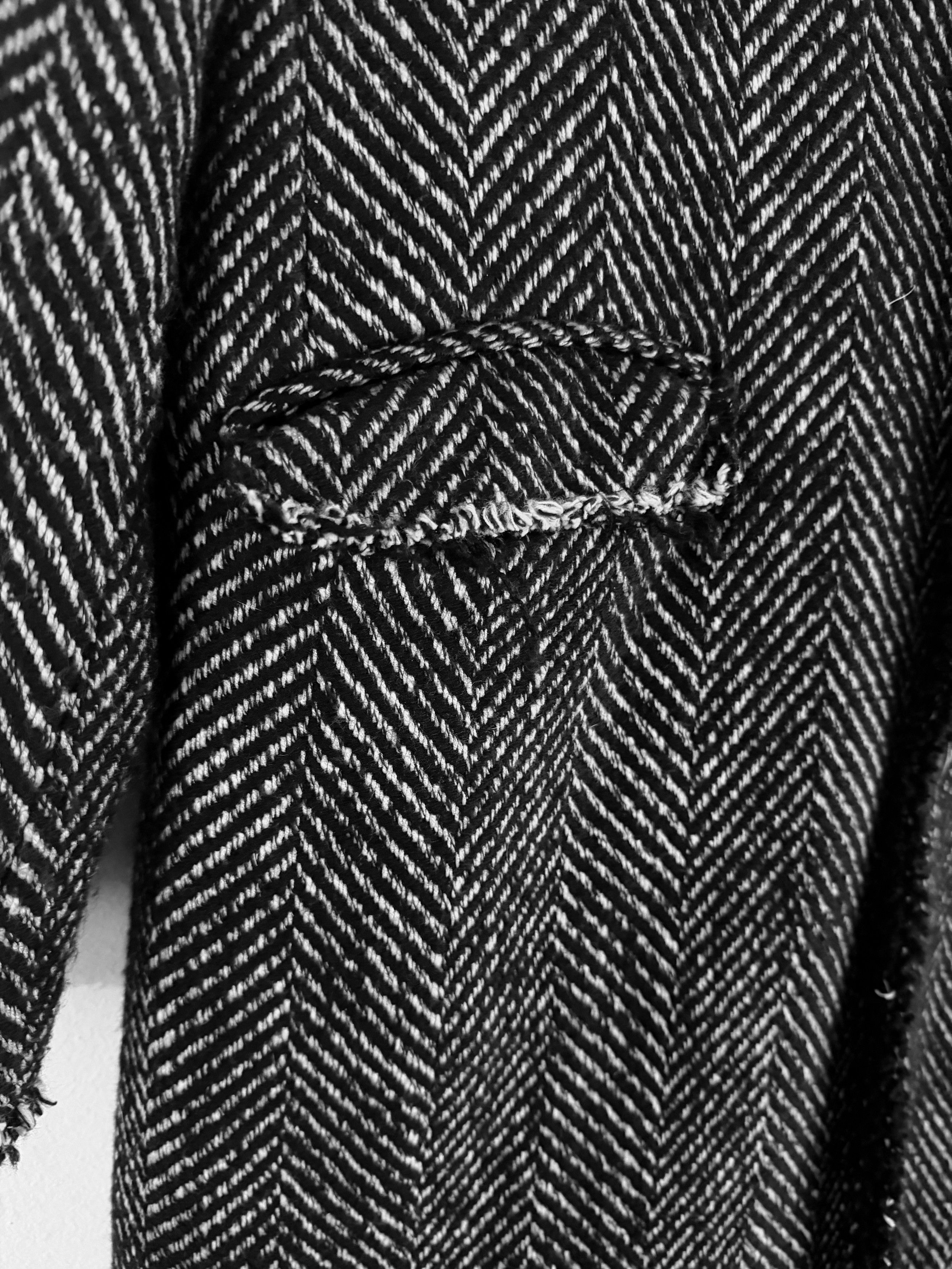 Avant Toi Distressed Herringbone Virgin Wool Coat Size US L / EU 52-54 / 3 - 12 Thumbnail