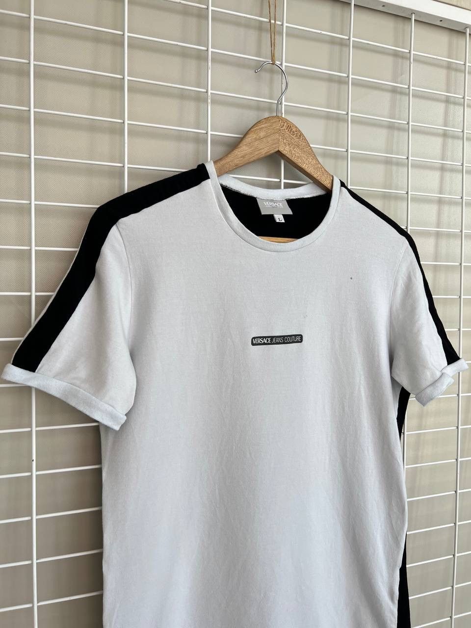 Versace Jeans Couture Versace Jeans Couture Vintage Cotton T-Shirt Mens Size S/M Size US S / EU 44-46 / 1 - 3 Thumbnail