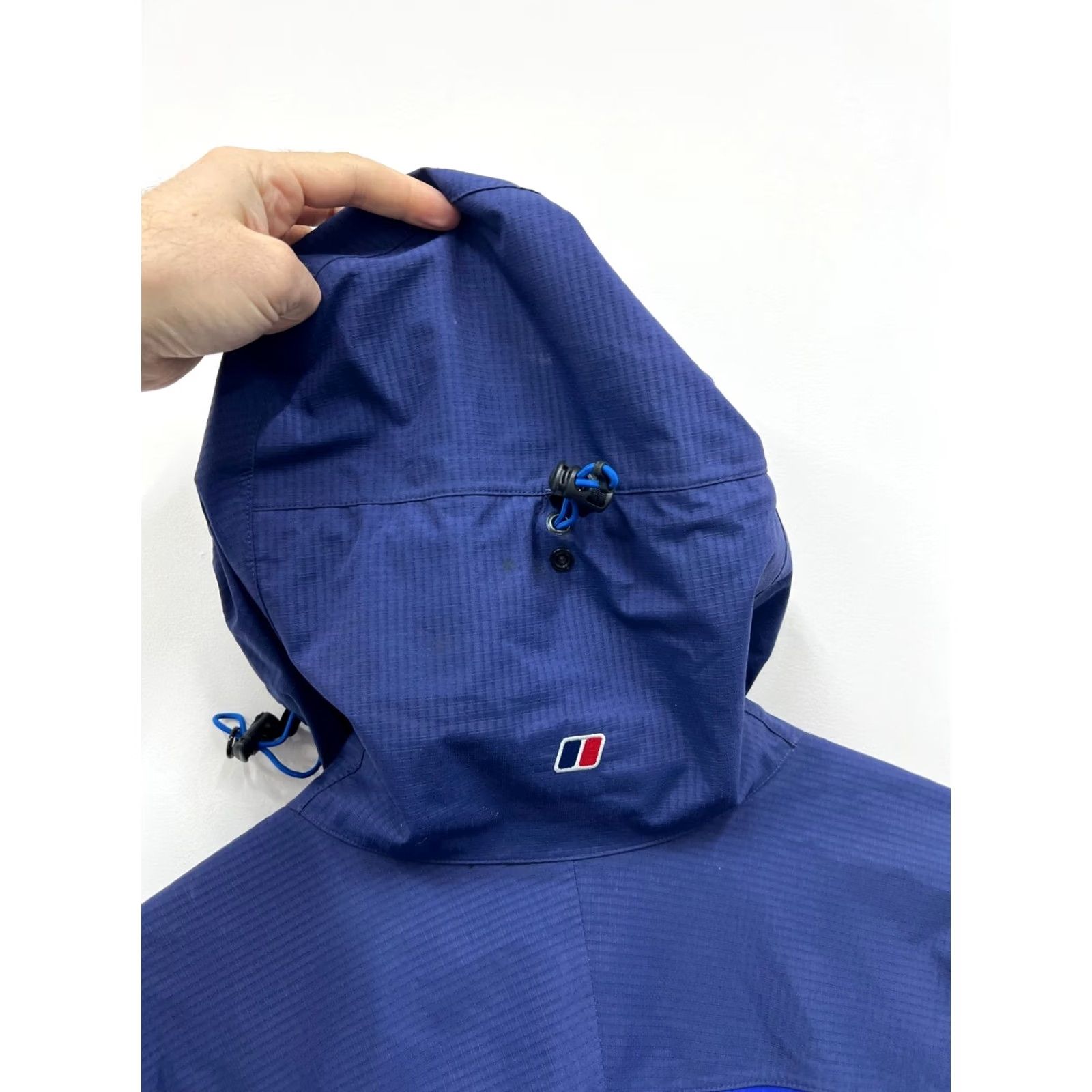 Berghaus VINTAGE Berghaus Jacket Men 2XL Blue Hooded Gore-Tex XCR Coat Size US XXL / EU 58 / 5 - 5 Thumbnail