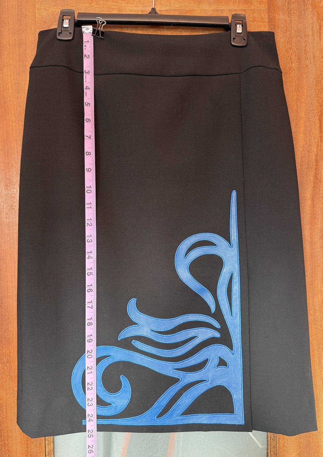 Other Carlisle Women’s Vtg Black Pencil Skirt Blue Floral Leather Size 30" / US 8 / IT 44 - 4 Thumbnail