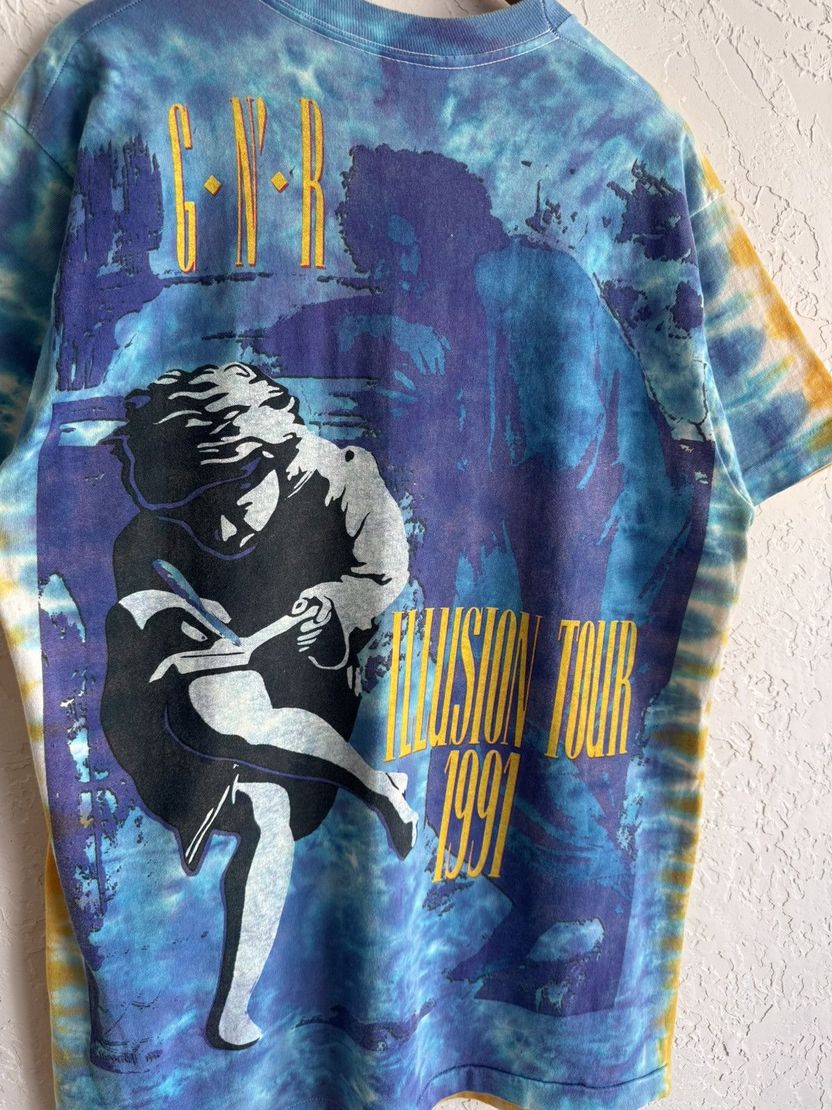 Liquid Blue Vintage Guns N’ Roses Use Your Illusion Tour 1991 T-shirt Size US XL / EU 56 / 4 - 9 Thumbnail