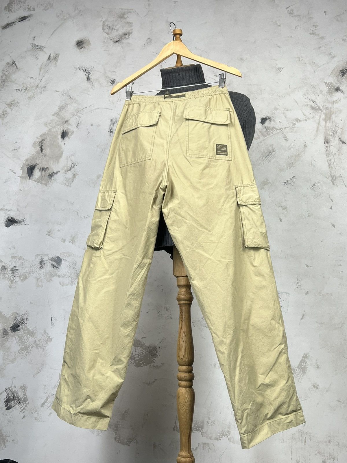 Old Navy Vintage Old Navy Lightweight Cargo Pants Size S – M Size US 30 / EU 46 - 7 Thumbnail