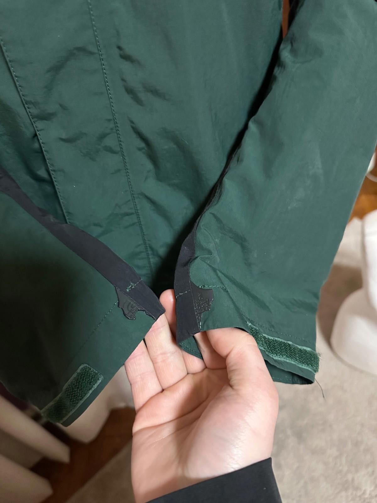 The North Face Vintage The North Face Hyvent Green/Black Parka Jacket Men Size US M / EU 48-50 / 2 - 6 Thumbnail