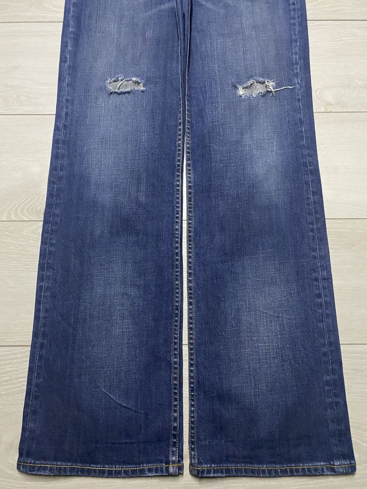 Dapper Dan × Gap Vintage Gap Denim Blue Wash Distressed Bootcut Jeans Size US 33 - 5 Thumbnail