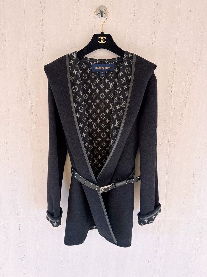 Louis Vuitton Louis Vuitton Black and White Bathrobe Coat - dmc Size US S / EU 44-46 / 1 - 1 Thumbnail