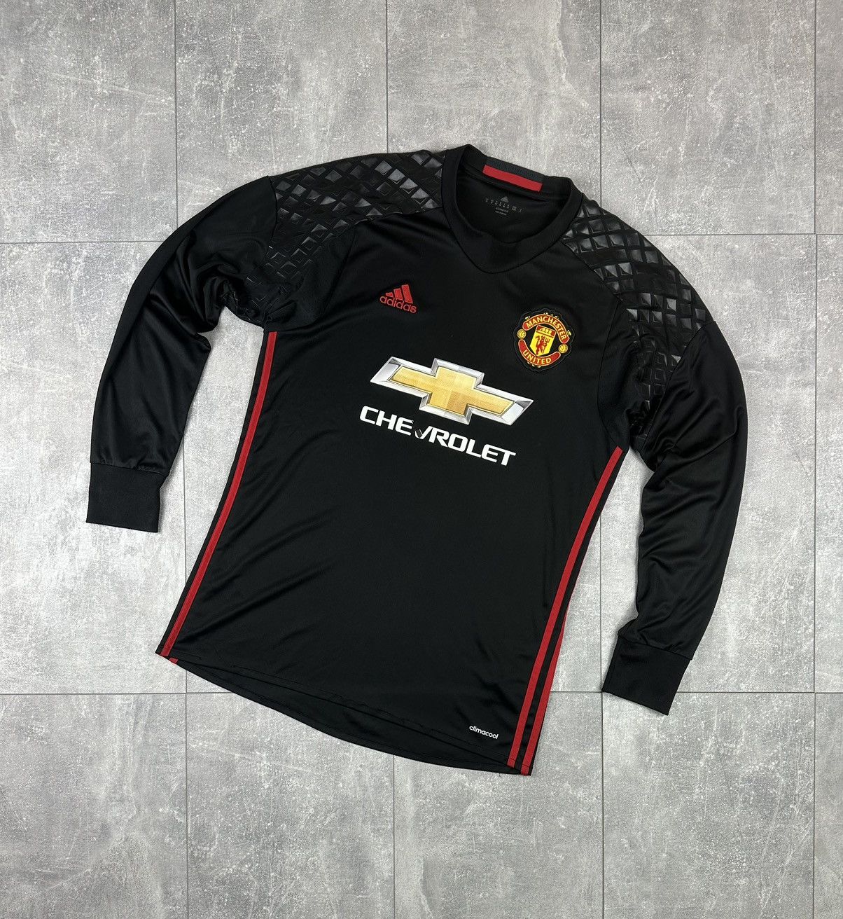 Adidas Adidas Manchester United Goalkeeper 2016/17 Home Jersey Size US M / EU 48-50 / 2 - 1 Thumbnail