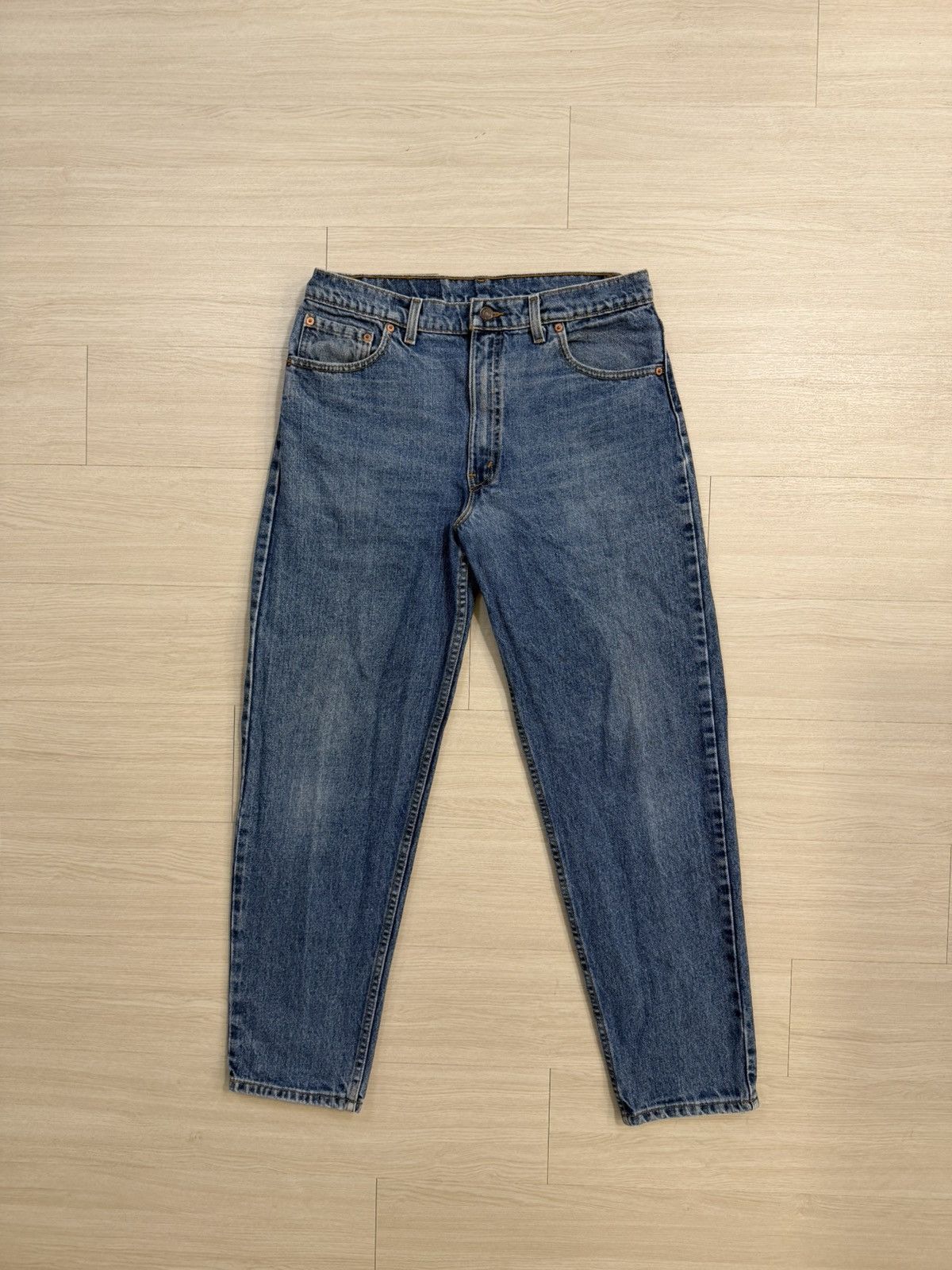 Levi's Vintage Clothing 90’s Levi’s Dark Wash 550 Relaxed Fit Tapered Leg Jeans Size US 36 / EU 52 - 1 Thumbnail
