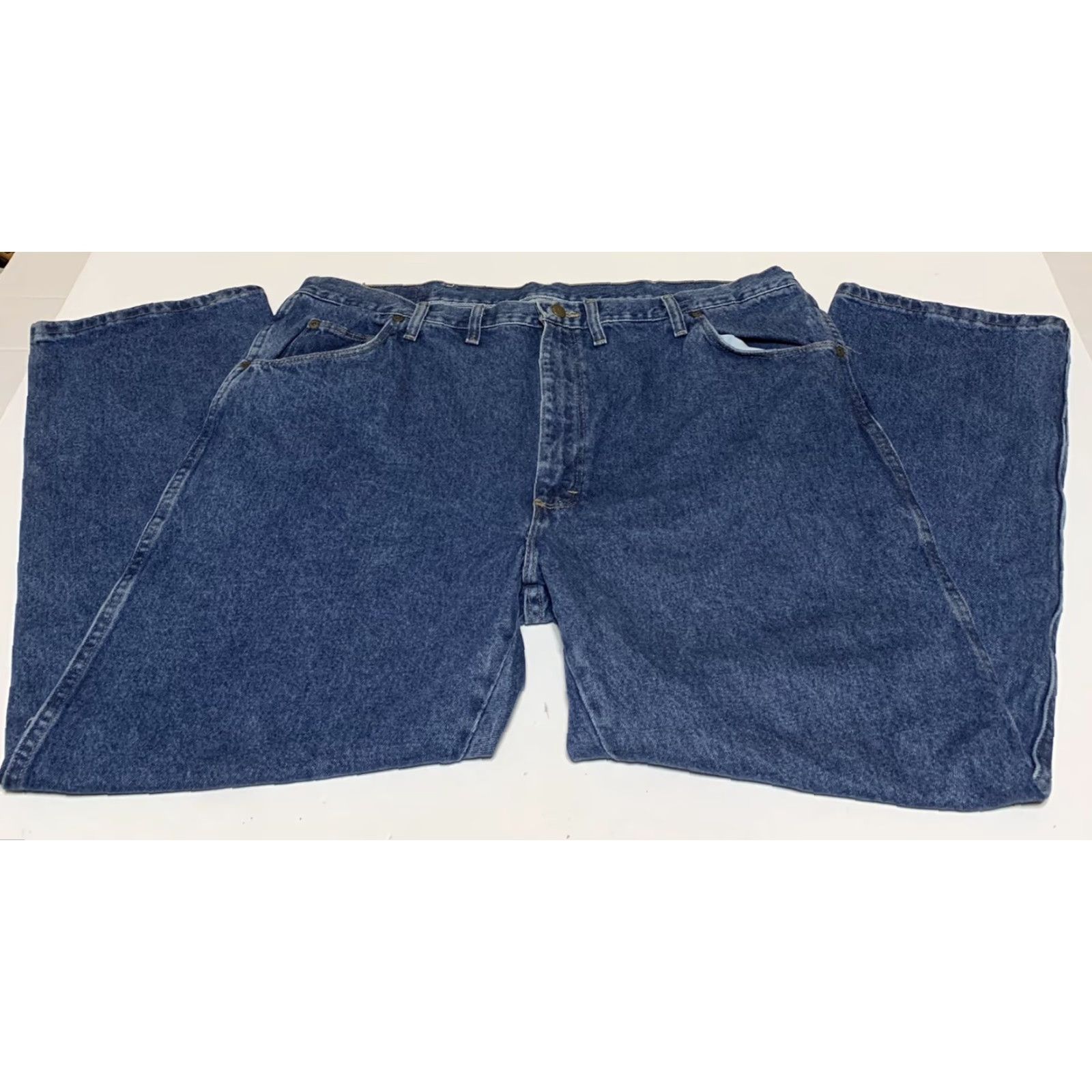 Wrangler Wrangler Jeans Regular Blue Denim 42x30 Men’s Cotton Denim Pockets Medium Wash Size US 42 / EU 58 - 2 Thumbnail