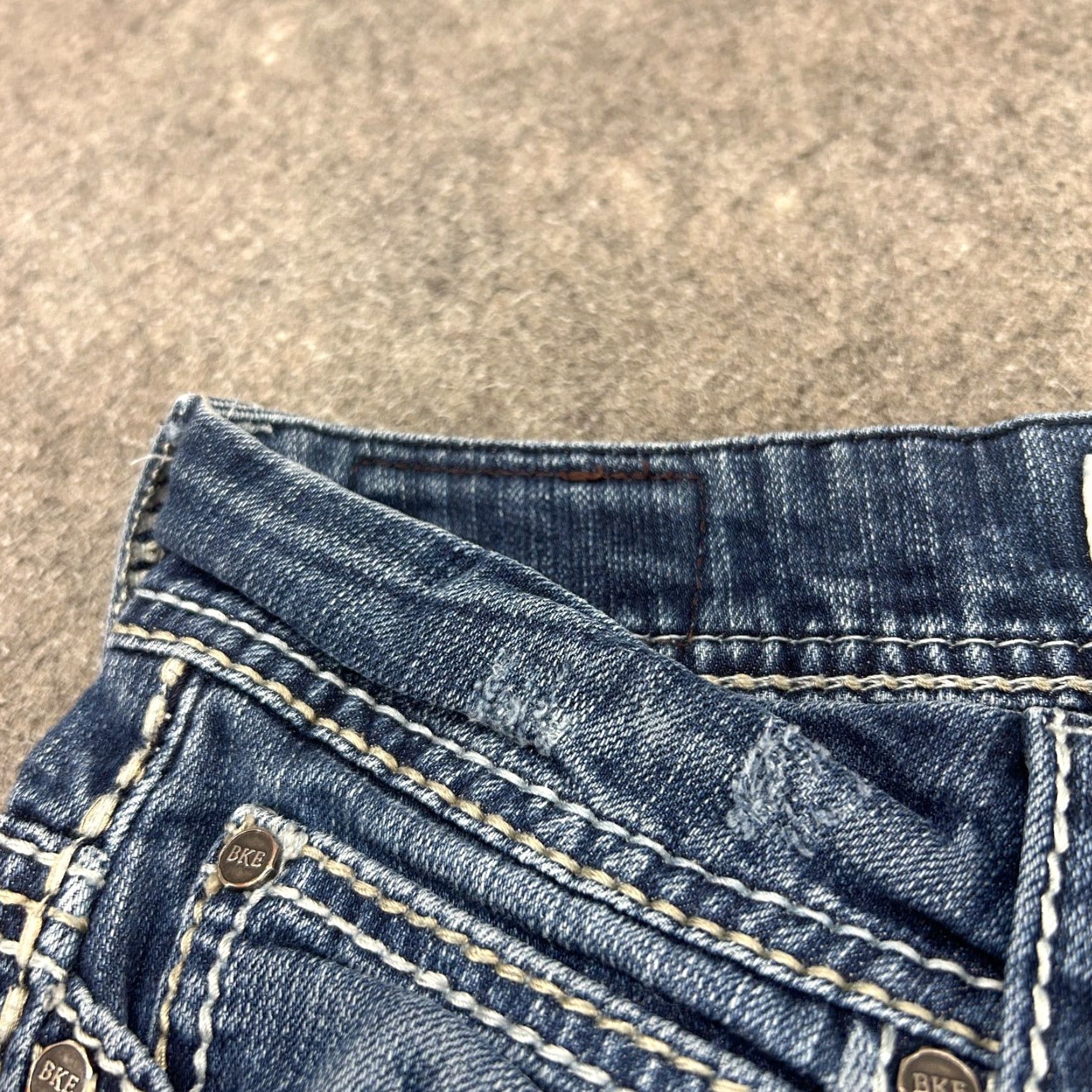 Vintage BKE Payton Jeans Womens 27L 32x32 Bootcut Stretch Blue Dark Wash Denim 5-Pocket Modern Logo Buckle BKE USA Western Mens? Size 27" / US 4 / IT 40 - 3 Thumbnail