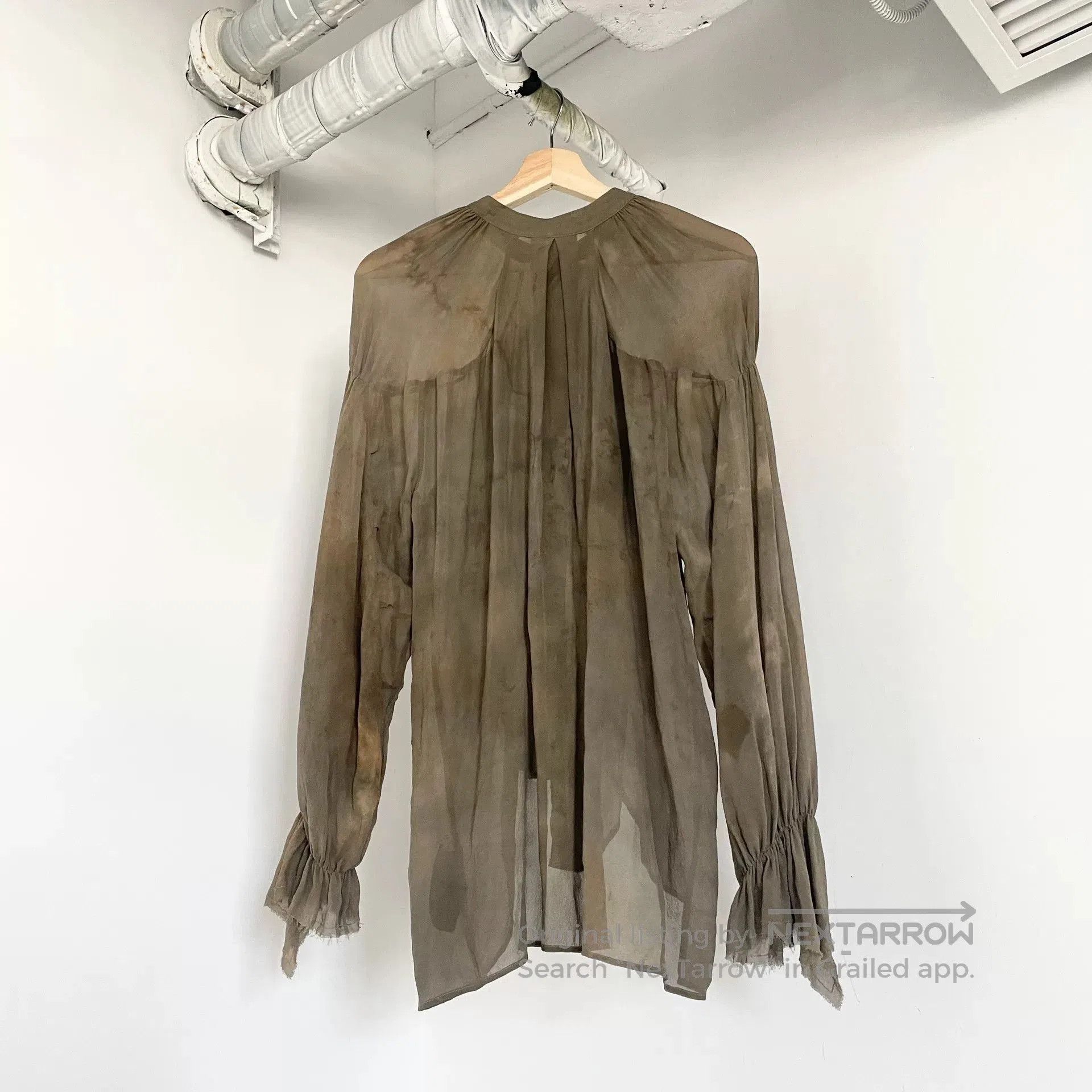 Elwood Elywood Puffed Sleeve Distressed Silk Blouse. Size M / US 6-8 / IT 42-44 - 2 Thumbnail