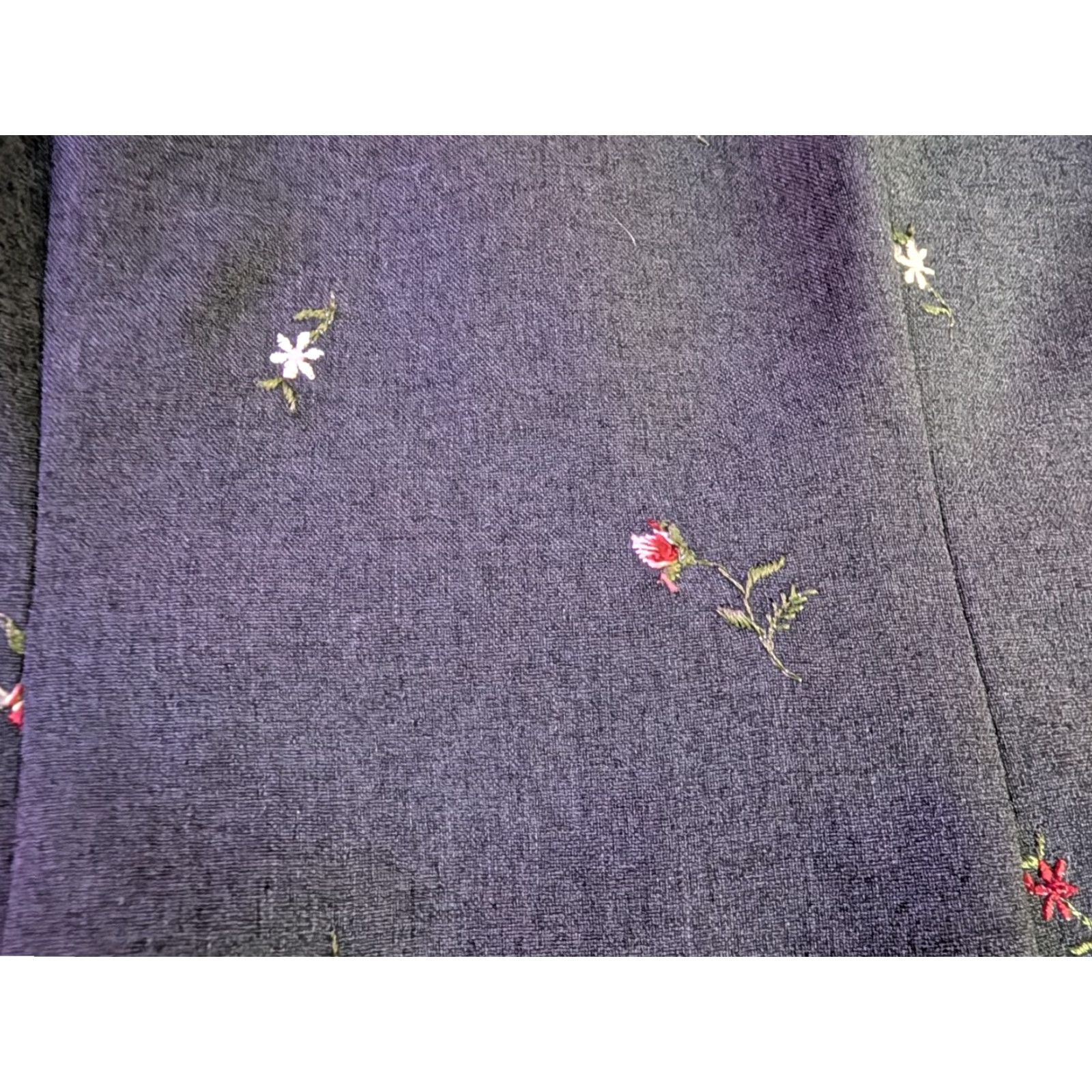 Vintage VINTAGE City Triangles Dress 7 Women Knee Length A-Line Charcoal Embroidered Flowers 90s Beach Flower Cotton Polyester Spandex USA Made EUC Size M / US 6-8 / IT 42-44 - 5 Thumbnail