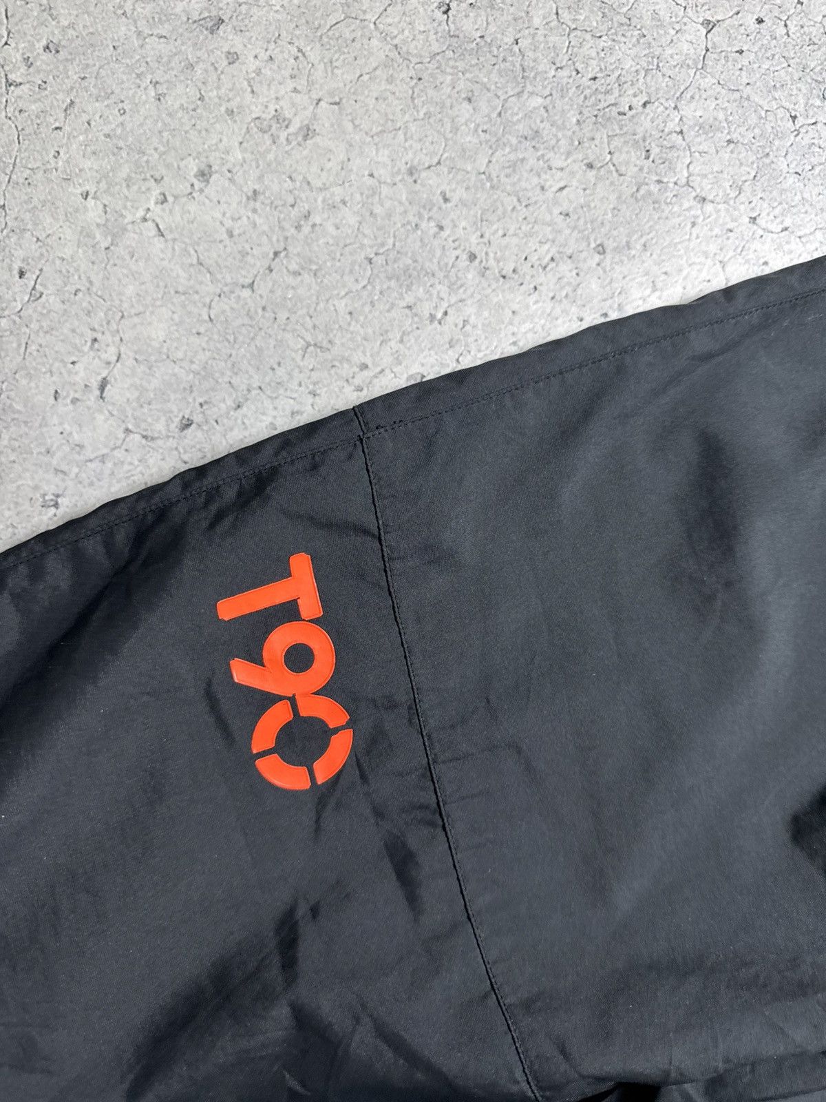Nike Nike Vintage Baggy Track Pants Joggers Black Drill Swoosh Size US 34 / EU 50 - 8 Thumbnail