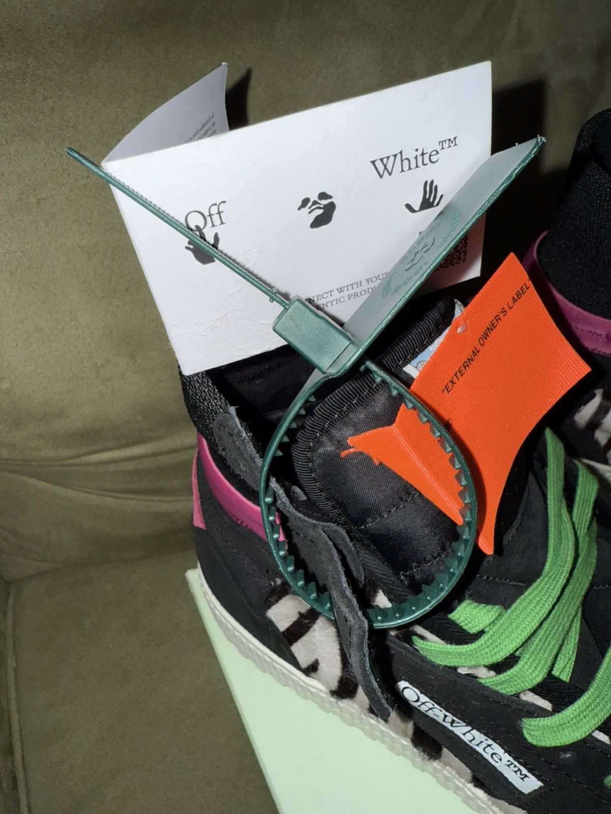 Off-White Off White “Off Court 3.0 Leather” Zebra Black, DS! OG Box Size US 12 / EU 45 - 16 Thumbnail