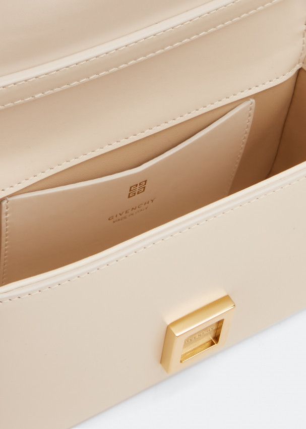 Givenchy o1loc1c0824 Size: OS / Shoulder Bag in White Size ONE SIZE - 4 Thumbnail
