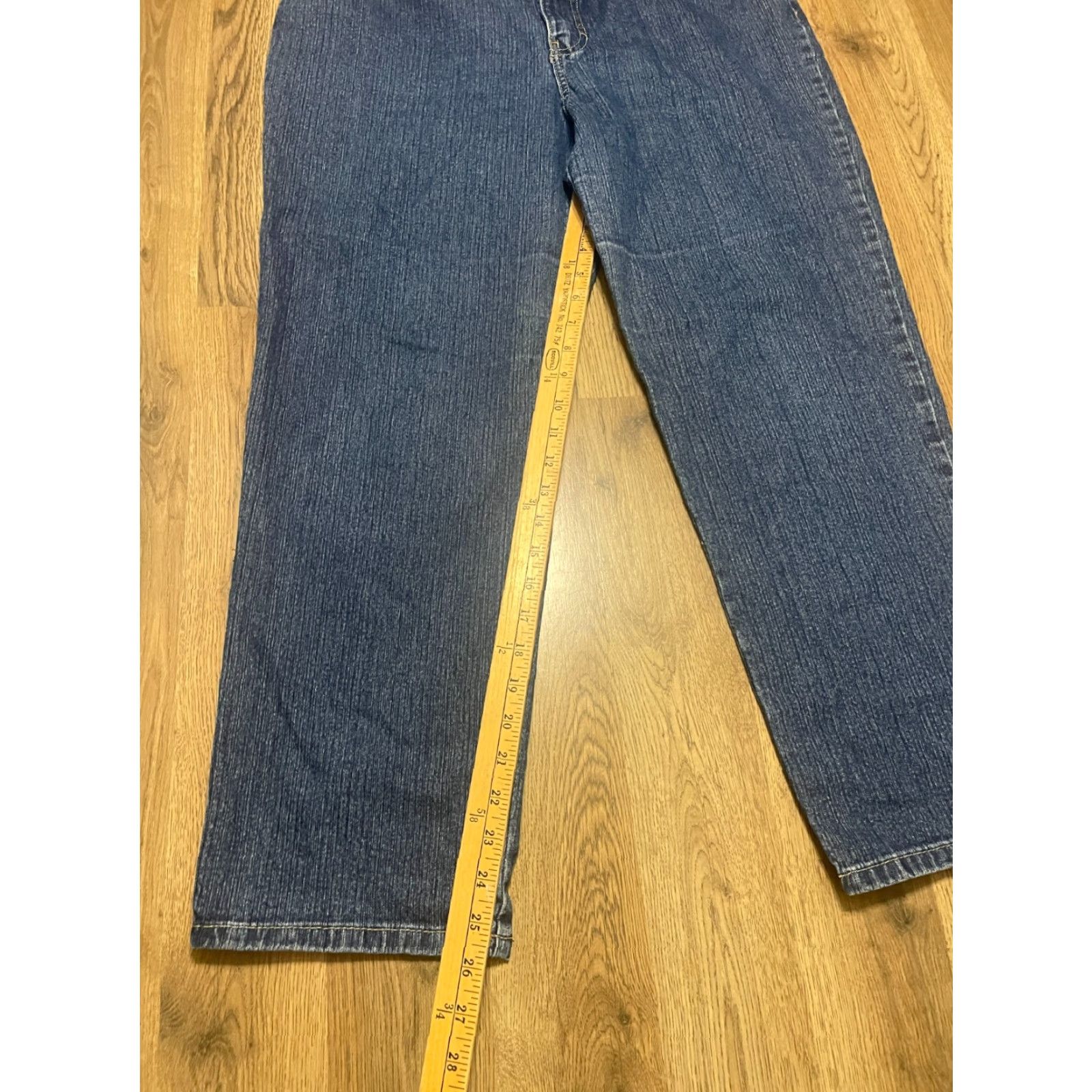 Gloria Vanderbilt Gloria Vanderbilt Jeans Women Size 16 Blue Denim Straight Pockets Regular Size 38" / US 16 / IT 52 - 7 Thumbnail