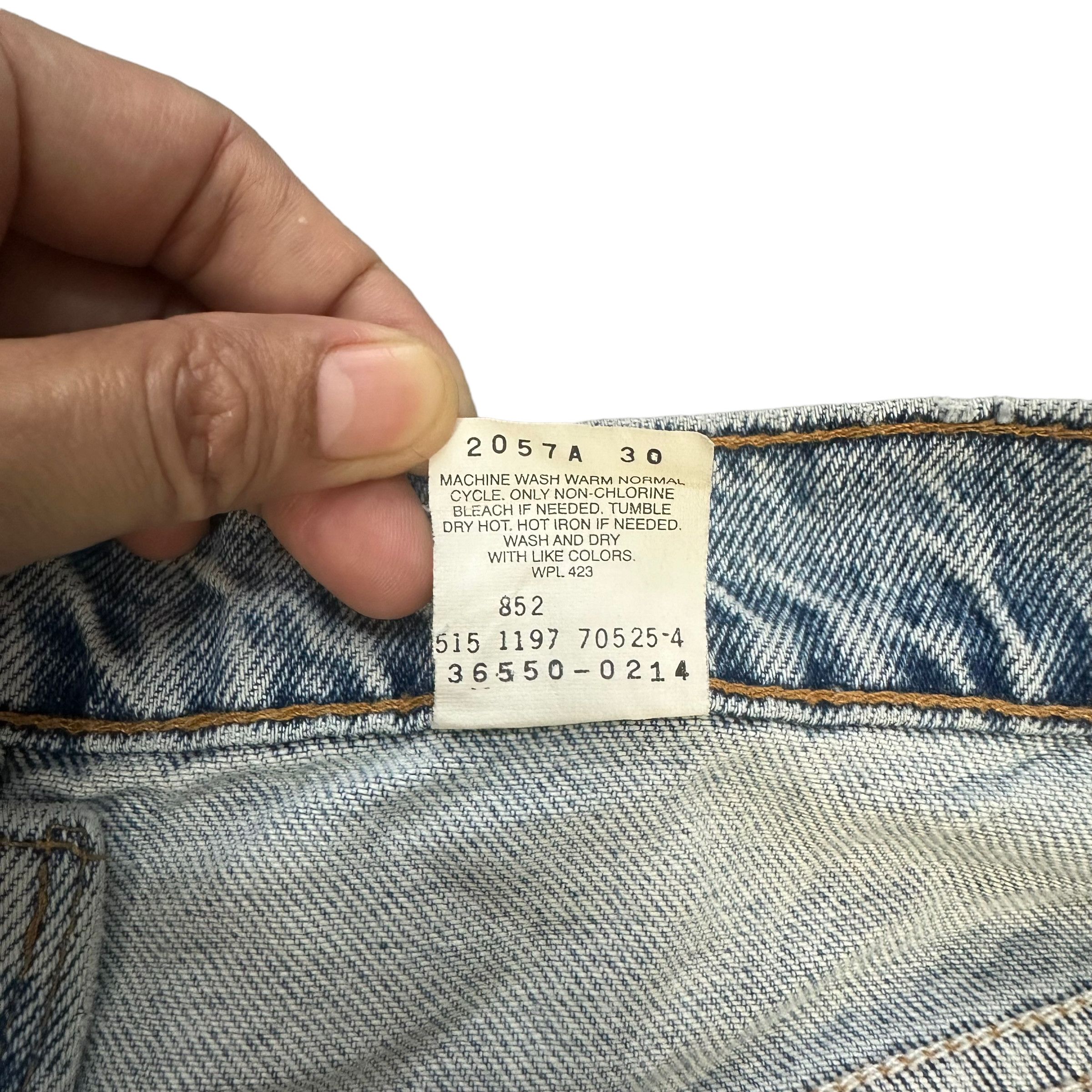 Levi's LEVIS 505 WHITE TAB WASHED DENIM SHORTS #8406-007 Size US 38 / EU 54 - 8 Thumbnail