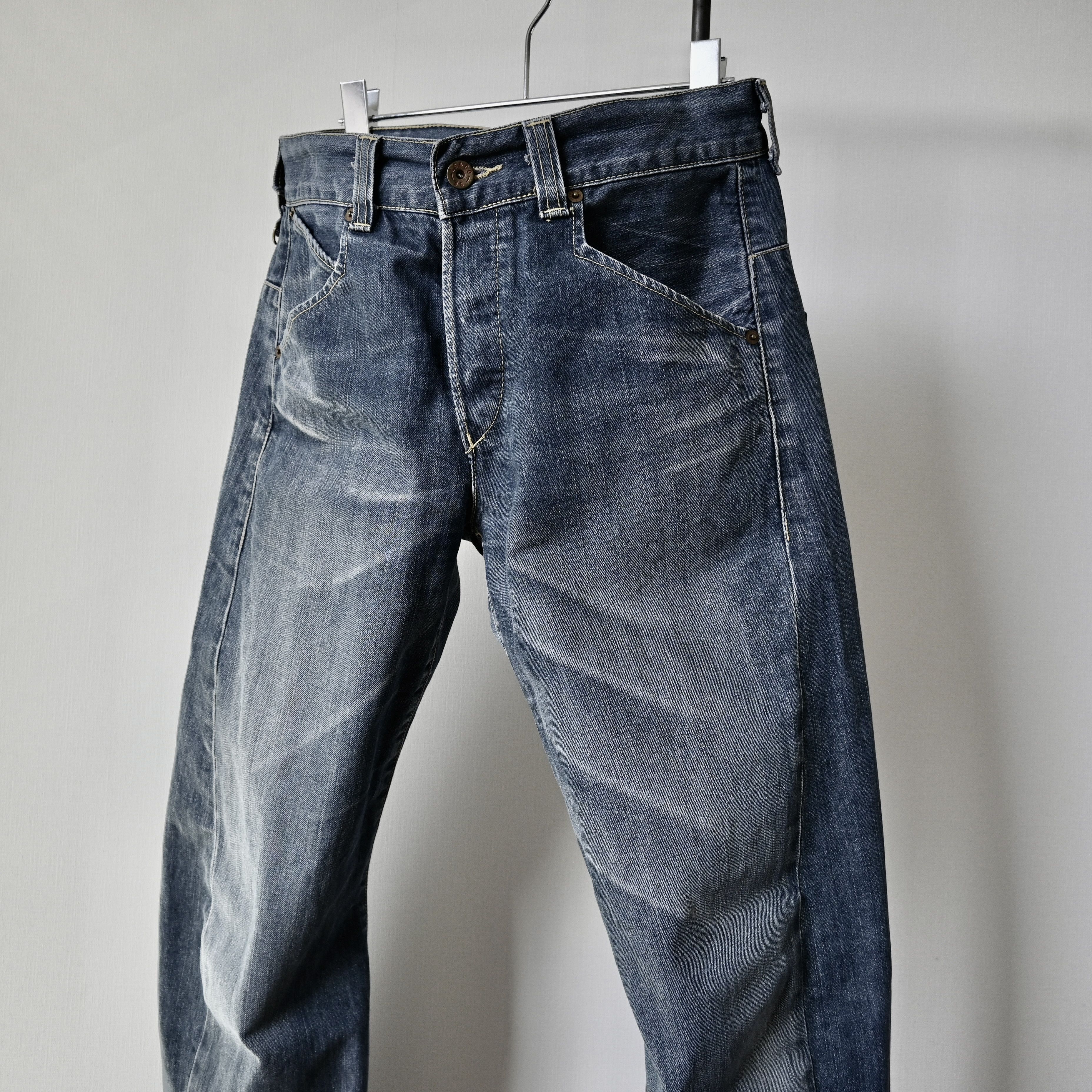 Levi's VTG, 2000s Levi's Europe 3D cut jeans, 30 x 32 Size US 30 / EU 46 - 10 Thumbnail