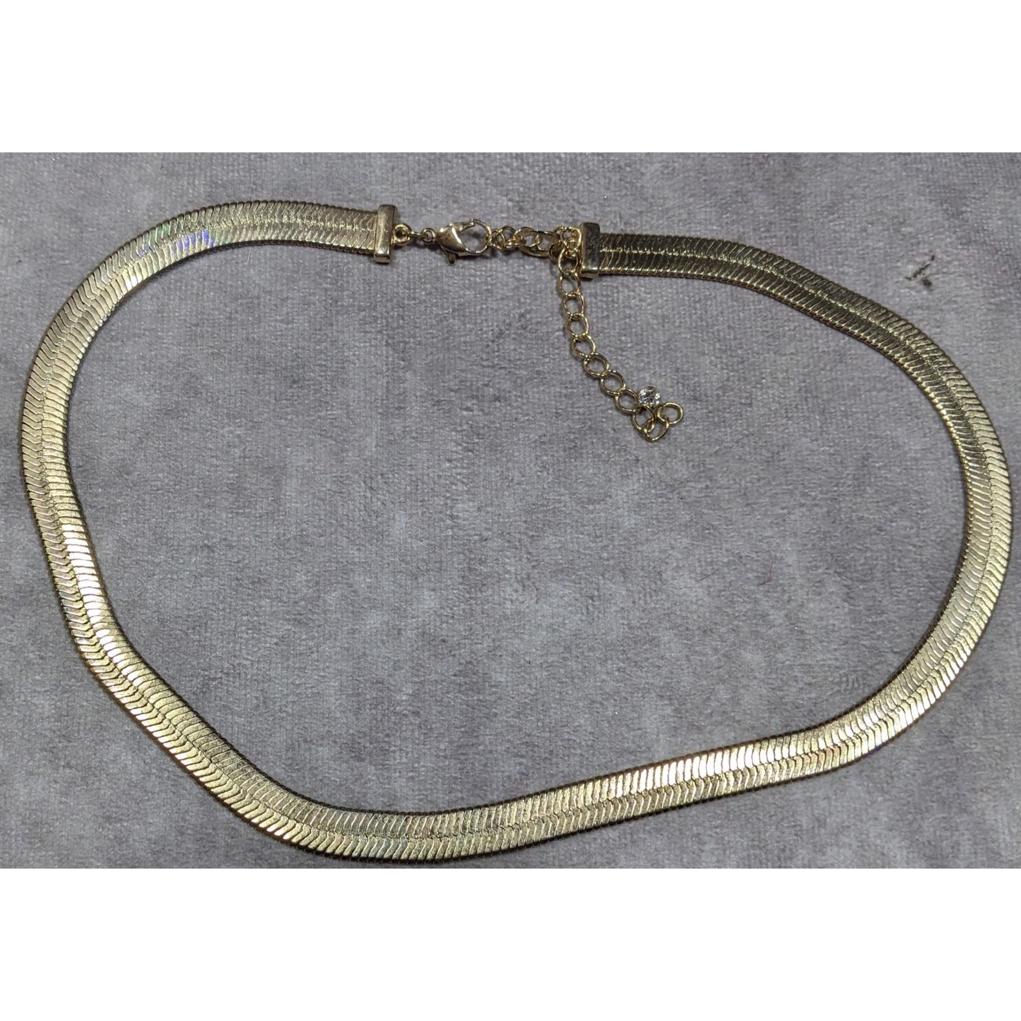 Other Classic Elegant Wide Herringbone Gold Tone Chain Necklace Size ONE SIZE - 6 Thumbnail