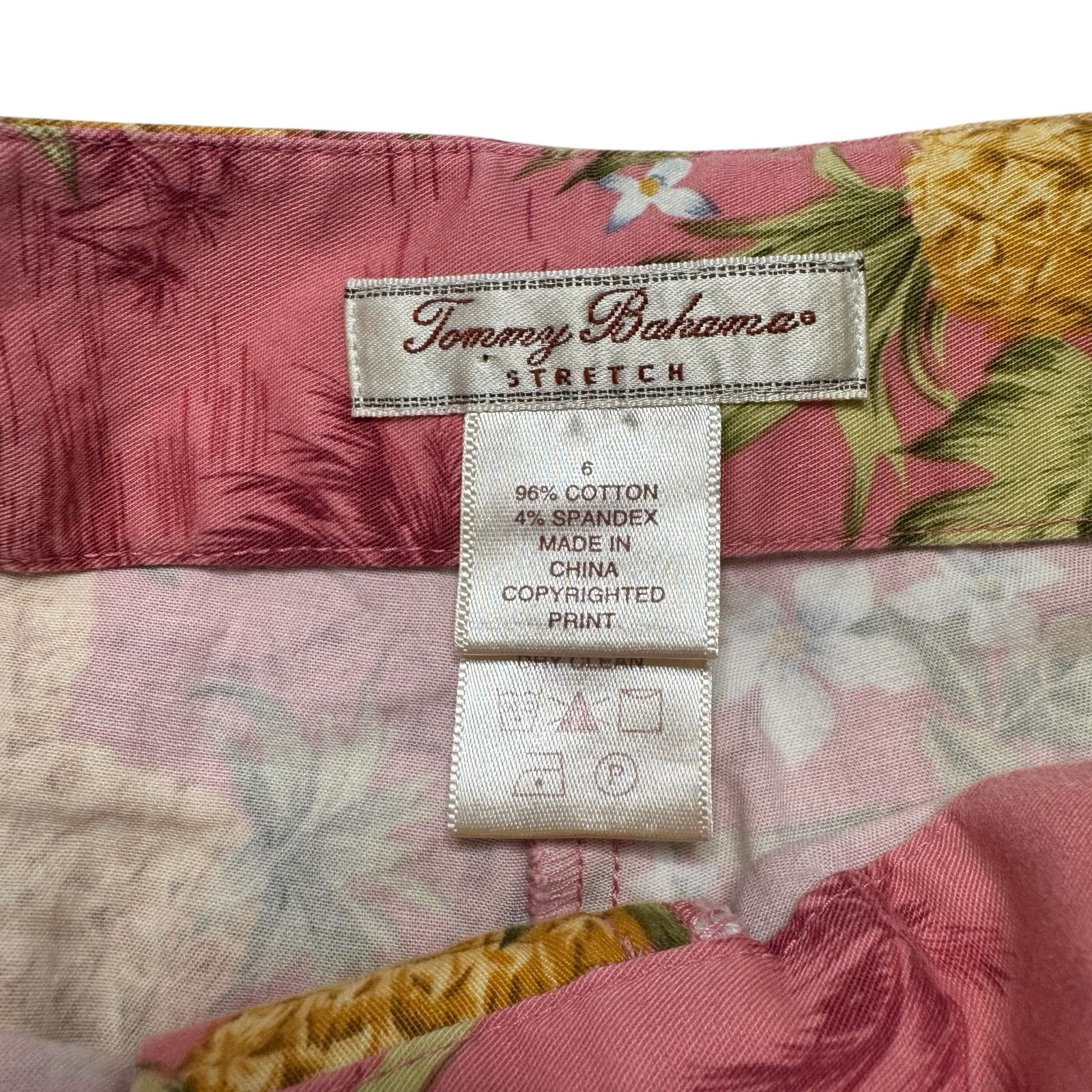 Tommy Bahama TOMMY BAHAMA Tropical Floral Pink Wide Leg Chinos Size 6 Size 28" / US 6 / IT 42 - 3 Thumbnail