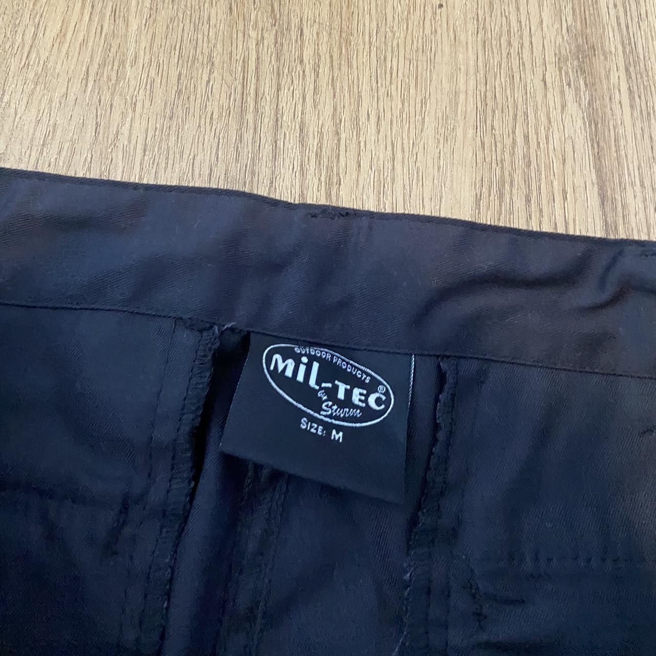 Other Black cargo trousers with adjustable waist, featuring Size US M / EU 48-50 / 2 - 5 Thumbnail