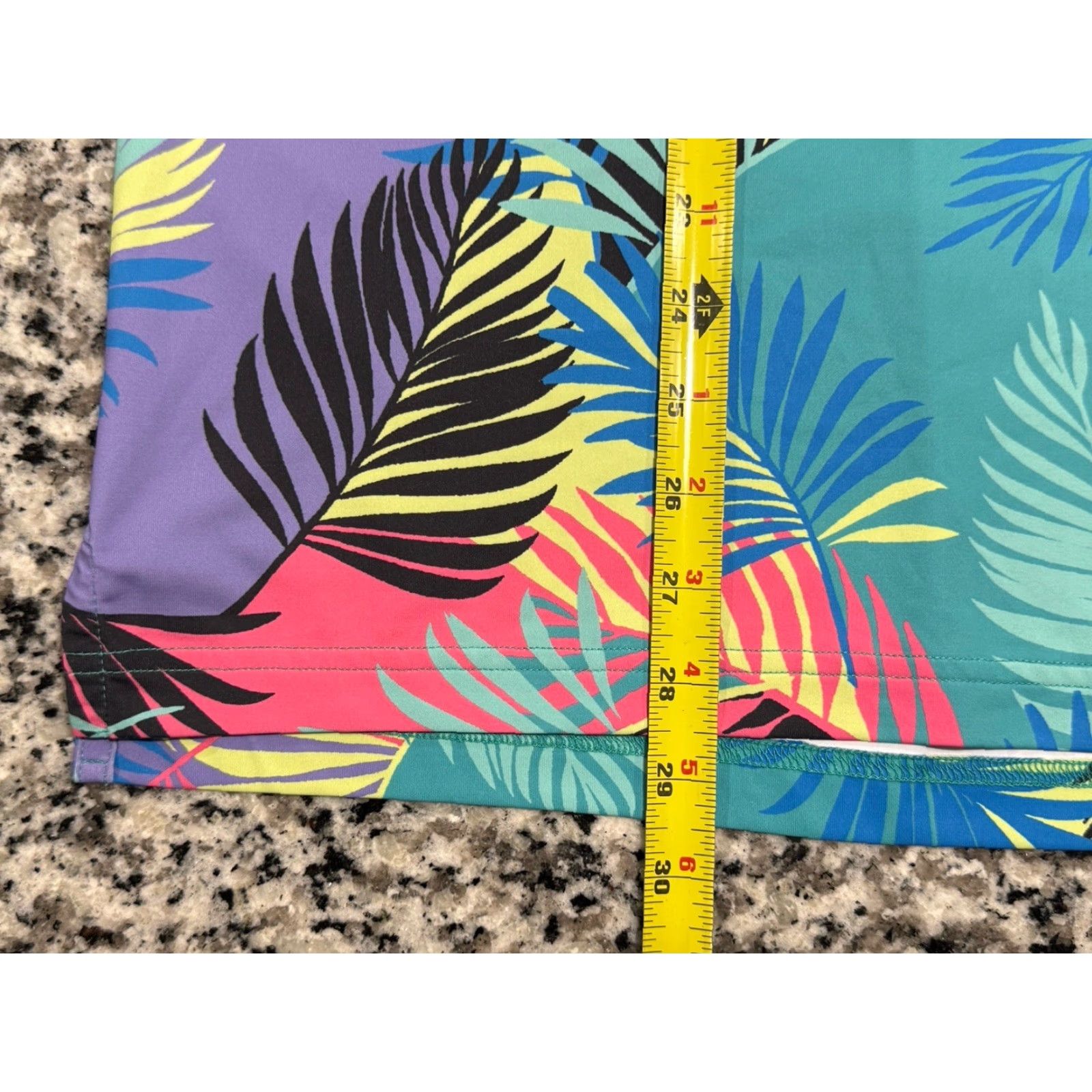Chubbies Chubbies Polo Shirt Mens Large Multicolor Palm Tropical Leaf Stretch Golf EUC Size US L / EU 52-54 / 3 - 3 Thumbnail