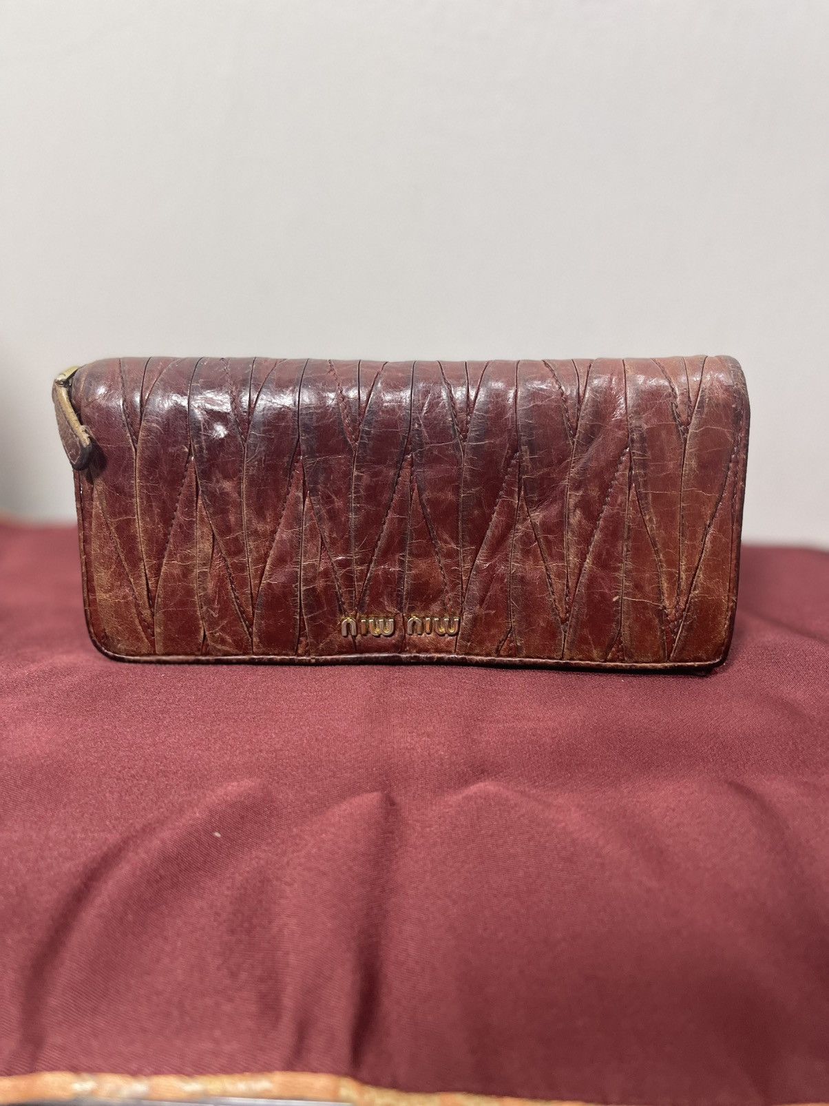 Miu Miu VINTAGE MIU MIU MATELASSÉ LEATHER ZIP-AROUND WALLET Size ONE SIZE - 1 Thumbnail
