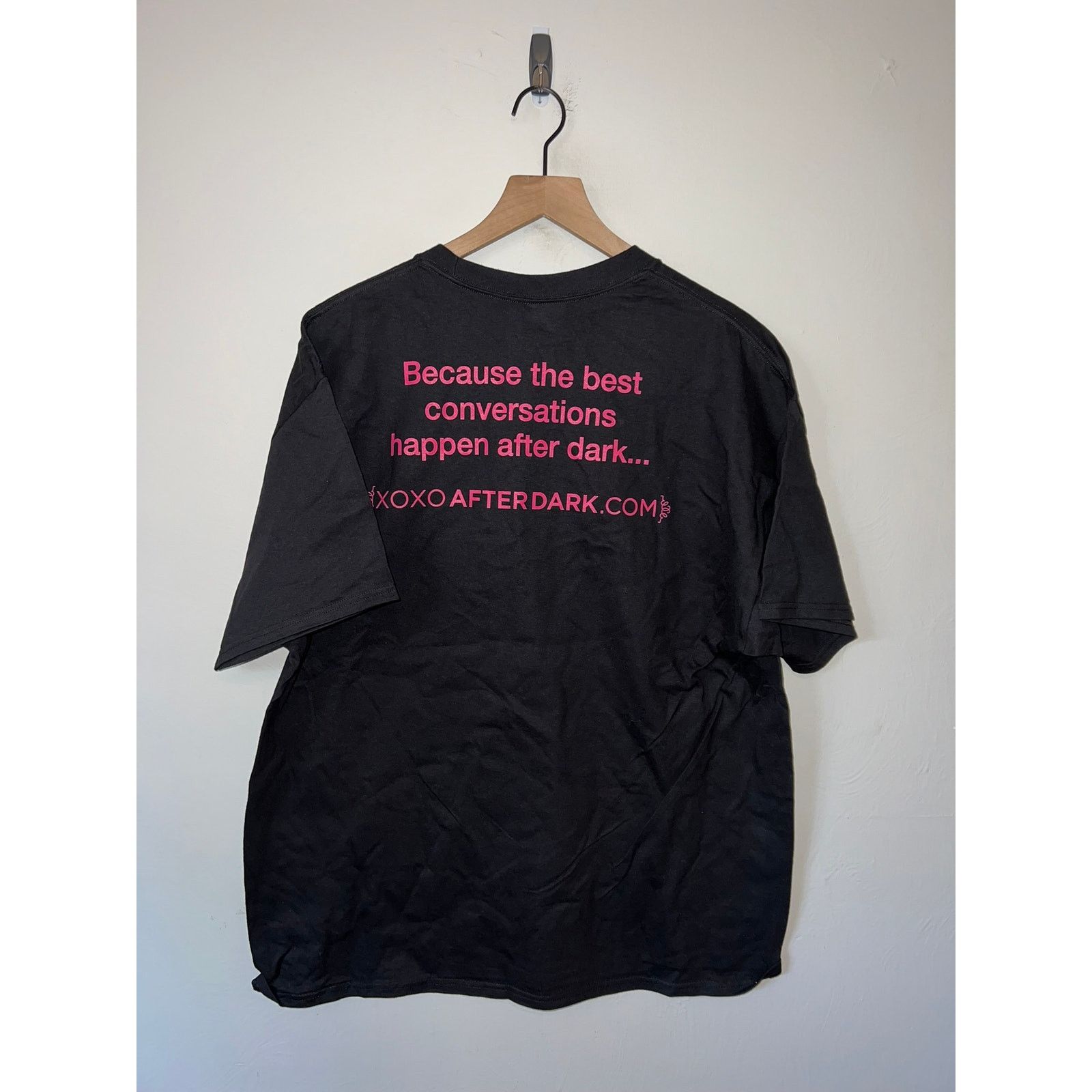 Hanes XOXO Shirt After Dark Best Conversations Happen After Dark Size US XL / EU 56 / 4 - 1 Thumbnail