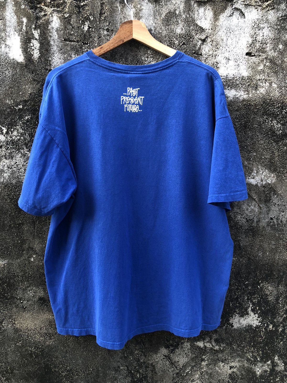 Stussy × Vintage Vintage 00s Stussy "Past Present Future" Tshirt Size US XL / EU 56 / 4 - 2 Thumbnail
