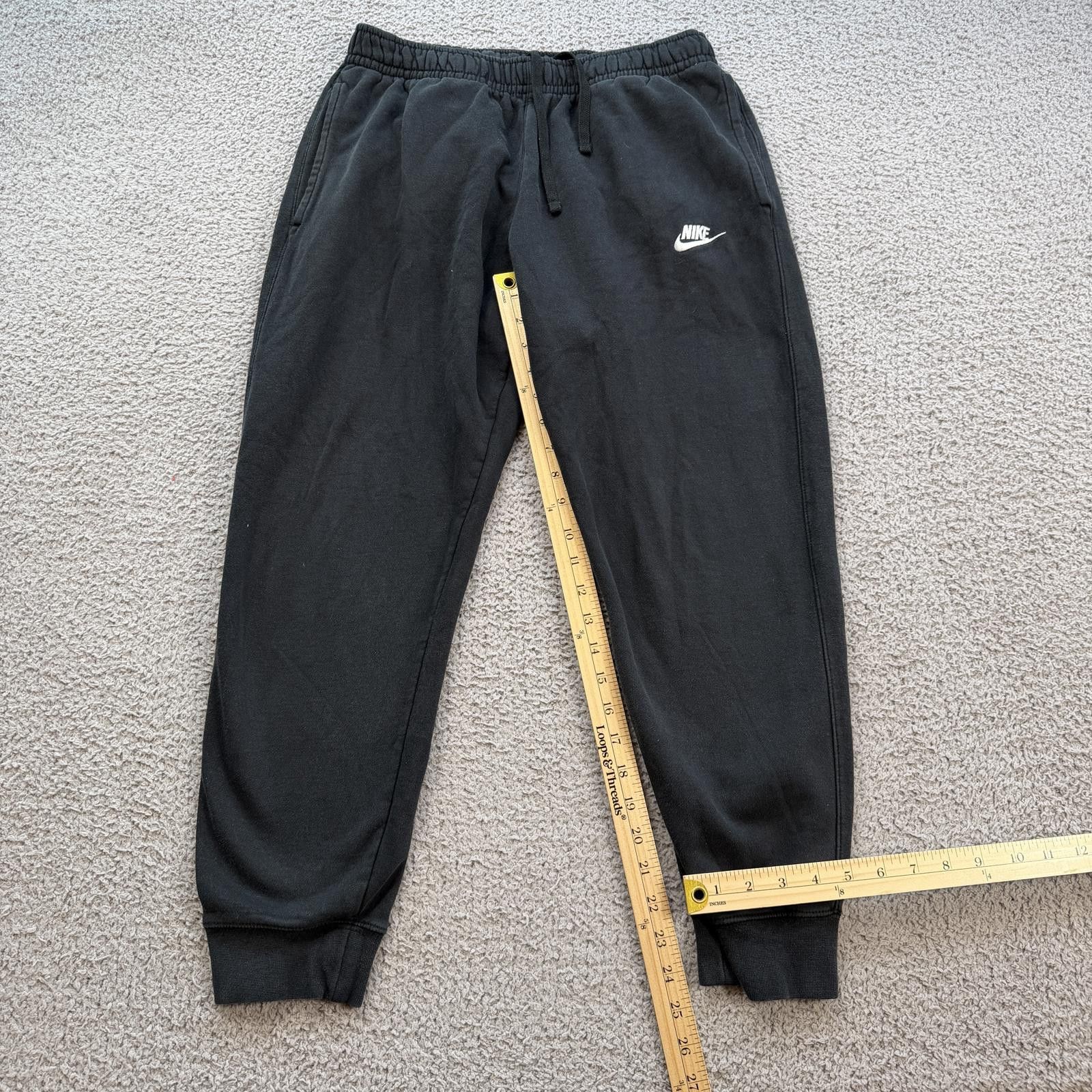 Nike Nike Club Fleece Joggers Black Men M Sweatpants Swoosh Pants Size US 32 / EU 48 - 4 Thumbnail