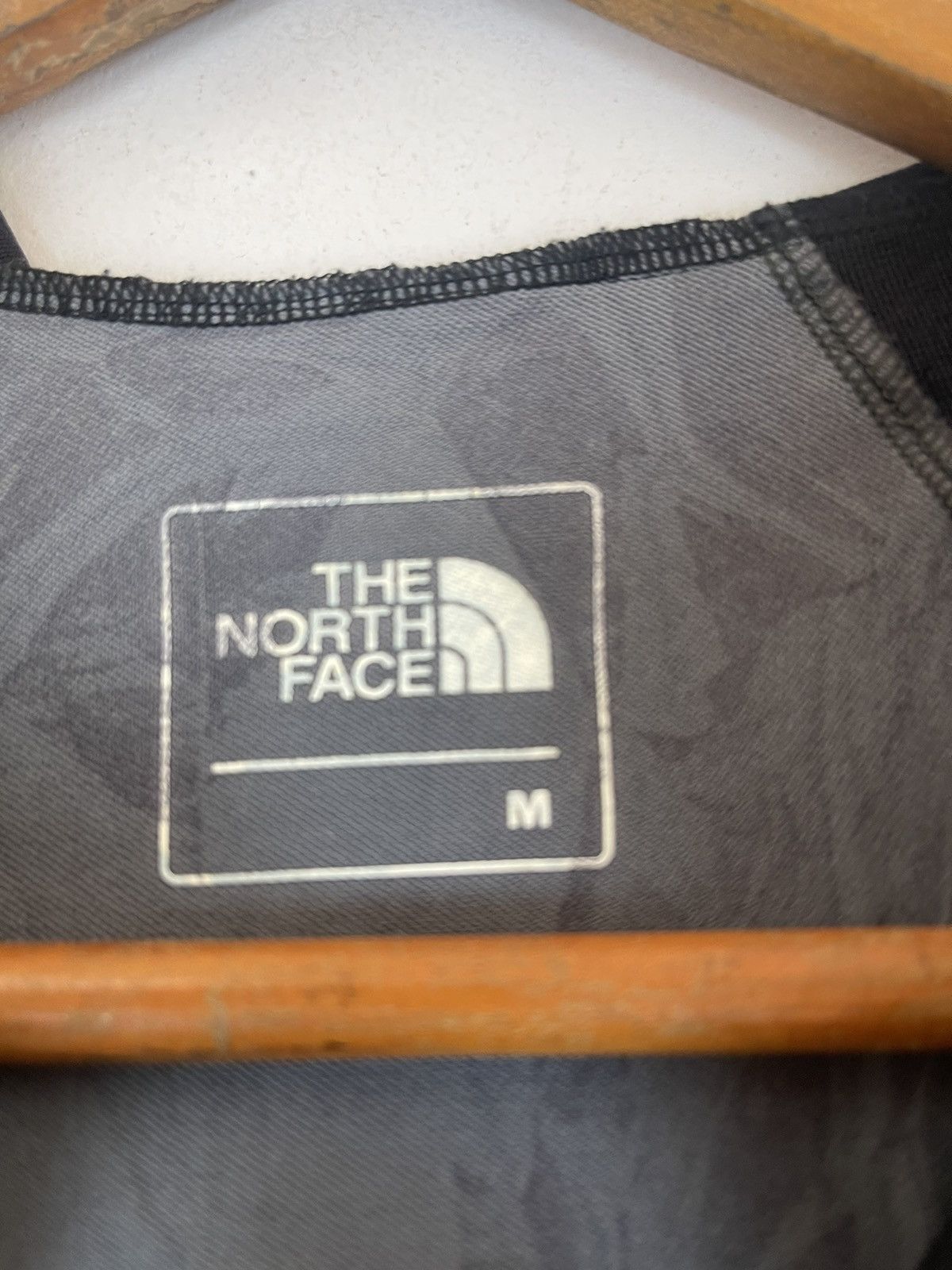 The North Face THE NORTH FACE HOODIE LIGHT JACKET Size US M / EU 48-50 / 2 - 11 Thumbnail