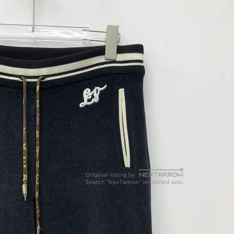 Louis Vuitton Louis Vuitton Black Wool Casual Pants for Men . Size US 26 / EU 42 - 3 Thumbnail