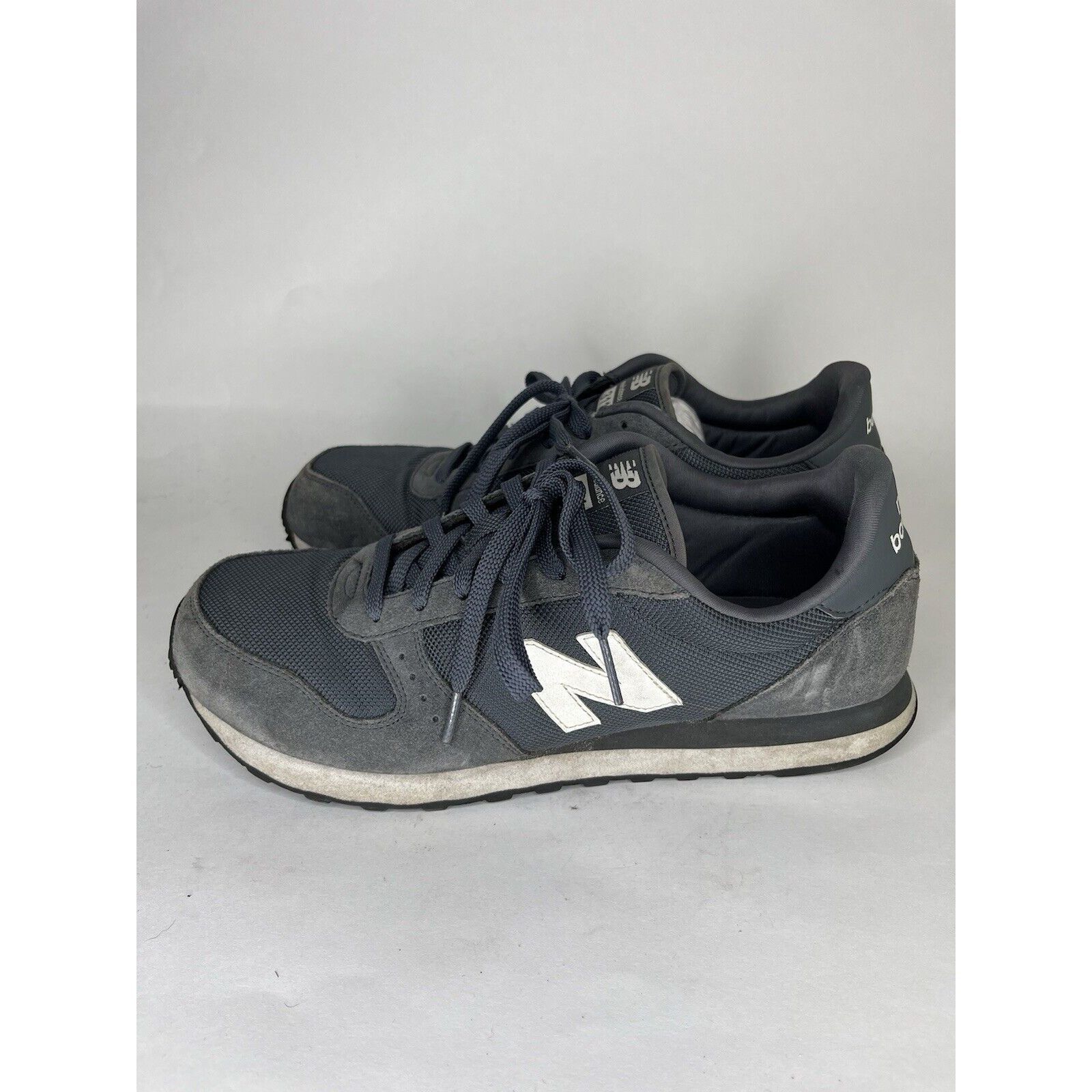 New Balance New Balance Gray Color Casual Running Lace Up Gym Sneakers M Size US 11 / EU 44 - 3 Thumbnail