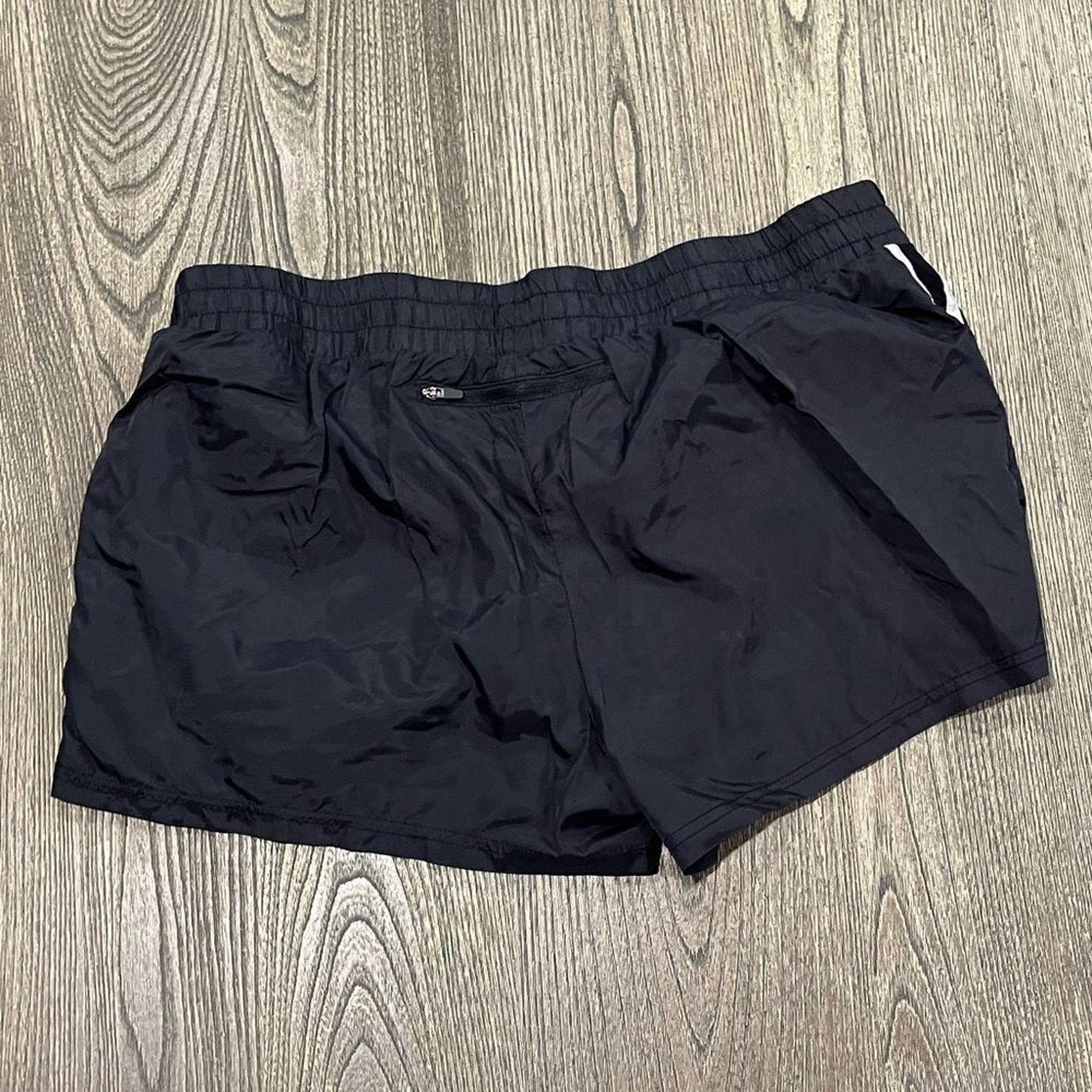 Fabletics Fabletics Pamela Reflective Performance Running Shorts Sz L Size 31" - 3 Thumbnail