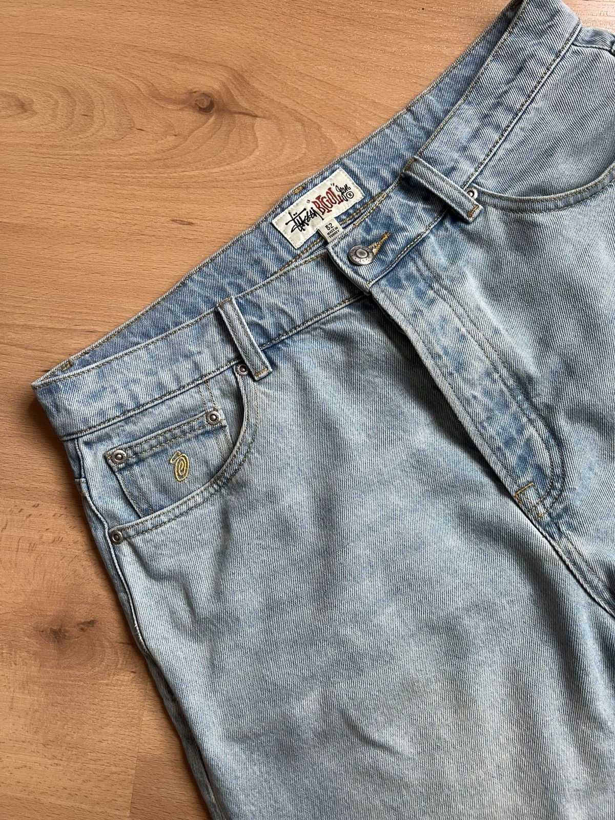 Stussy Stüssy denim shorts – small logo on front pocket, light wash Size US 32 / EU 48 - 2 Thumbnail