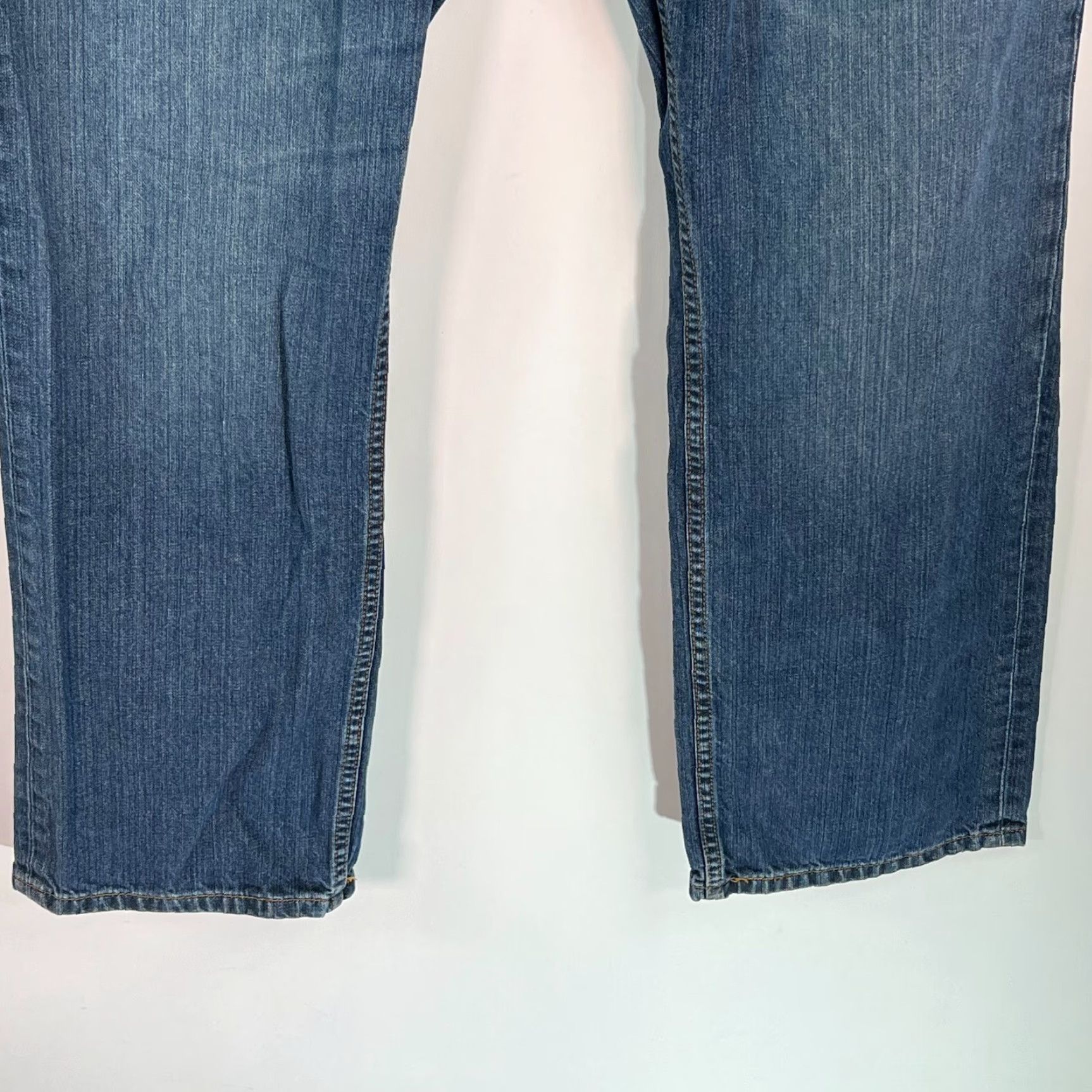 Levi's Levi's 559 Mens Denim Blue Flat Front Straight Jeans Size 40X32 Denim Blue 559 Jeans Mens Regular 40 32 Blue 5-Pocket Design C Size US 40 / EU 56 - 7 Thumbnail