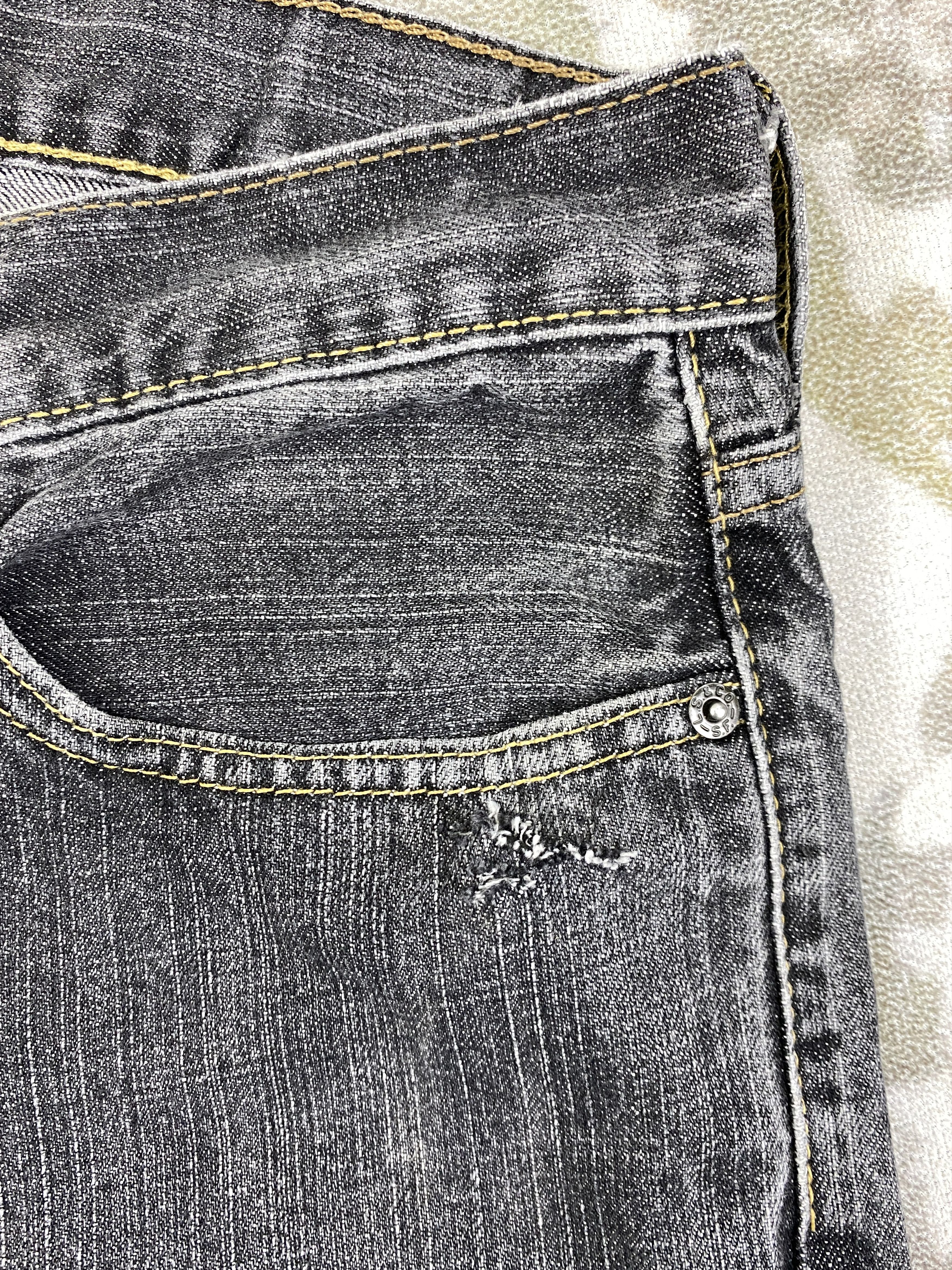 Levi's Black Vintage Levi's 514 Slim Straight Denim 32x34 -JN406 Size US 32 / EU 48 - 14 Thumbnail